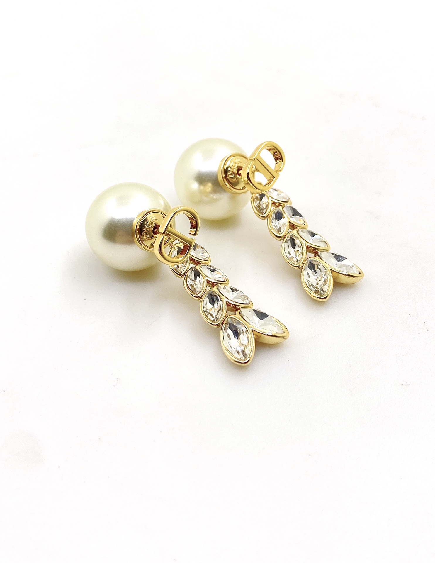 NO:111634,D*or Latest large and small pearl long eye drill earrings】Uncommon ZP brass material, fine jewelry19860909D*or 最新款大小珍珠长马眼钻耳钉】一致ZP黄铜材质,饰品精品,Jewelry