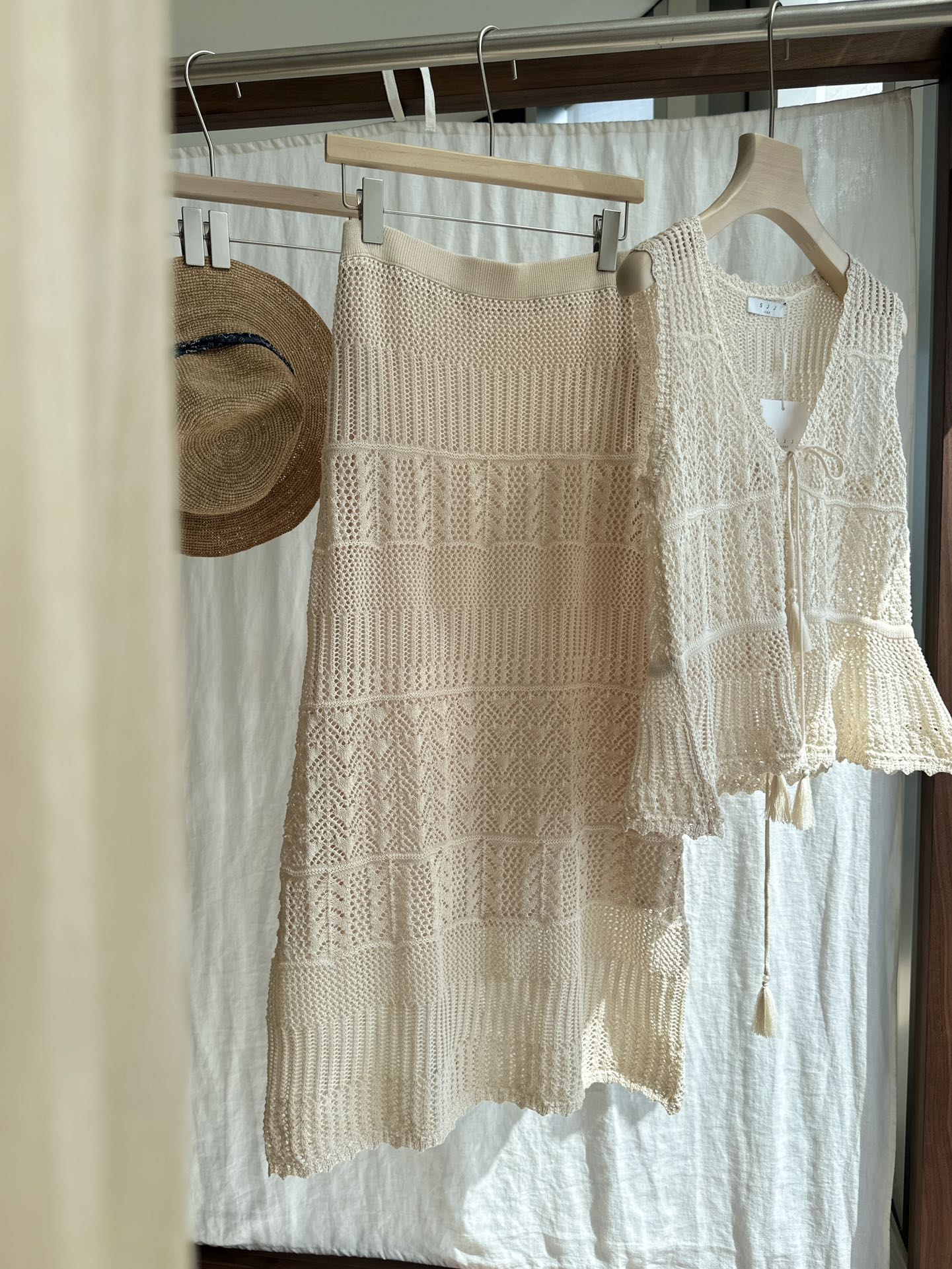 NO:327214,YS｜2025 new spring and summer style summer fabrics are very cool and comfortable, three-dimensional knitted and knitted, especially beautiful!  !   SML, alexander wang19860909YS｜2025 春夏新款 夏季面料 很凉爽舒适 立体针织编织 特别美！！  SML,,alexander wang,Women's clothing