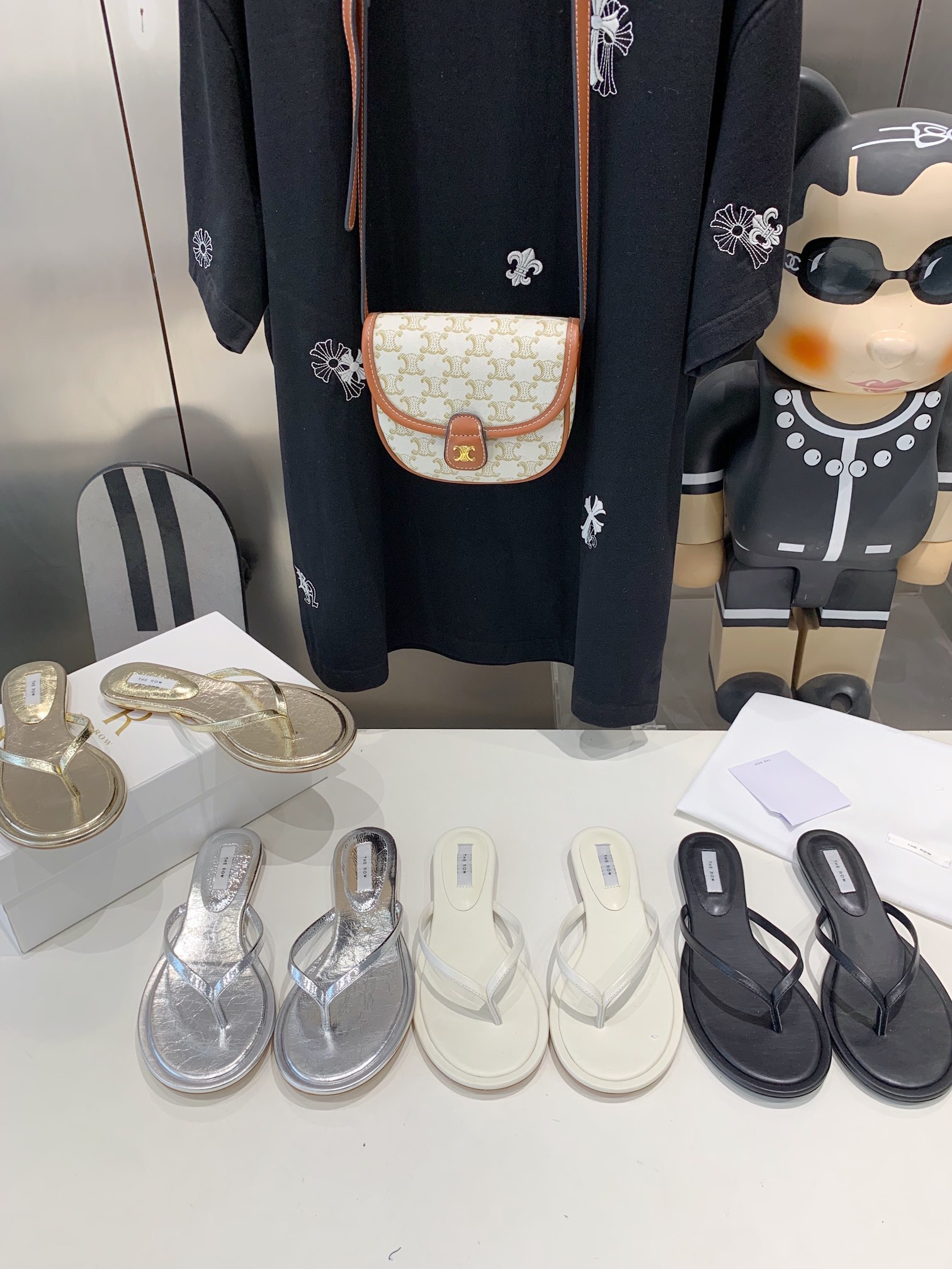 NO:240251,Combination picture, split toe shoes19860909组合图,分趾鞋,Women's Shoes