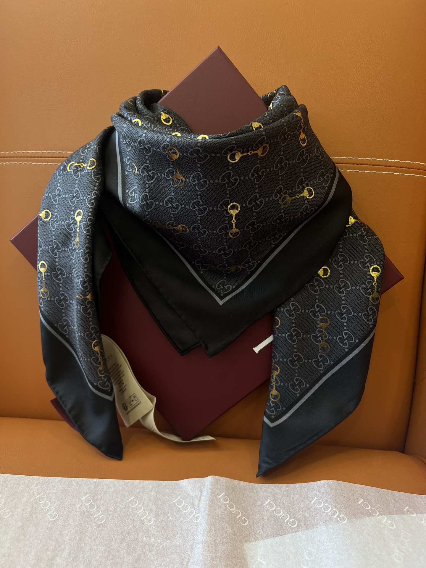 [Gucci Scarves]GUCCI horse collar buckle 90 silkPair the gold horse collar