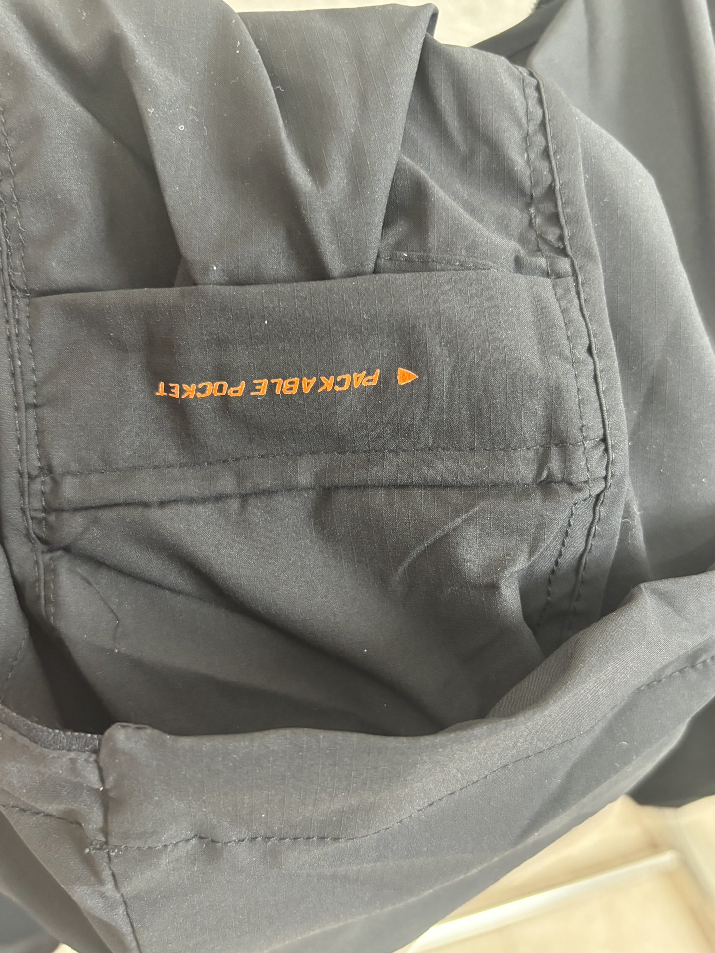 KAILAS Chaqueta Cortavientos Ligera con Protección UV para Senderismo al Aire Libre 10 i1744987449 6185 8