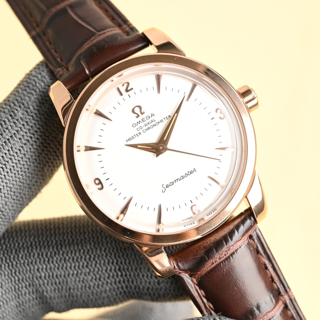 1400 金白同价
欧米茄 OMEGA 海马系列 1948腕表⌚️ 重磅来袭!欢迎品鉴!
⭐️独家定制8806至臻天文台一体机芯,纹理、结构、摆轮位置和镂空均与原版一致,运转美态清晰可见,走时精准,动力储蓄 55 小时。
⭐️表壳材质316L精钢,拱形蓝宝石玻璃,内部采用防反光处理。表背蓝宝石玻璃 刻有“SEAMASTER”(海马系列)“LIMITED EDITLON”(限量版)字样及限量编码
⭐️意大利牛皮搭配原装扣 防水深度50米