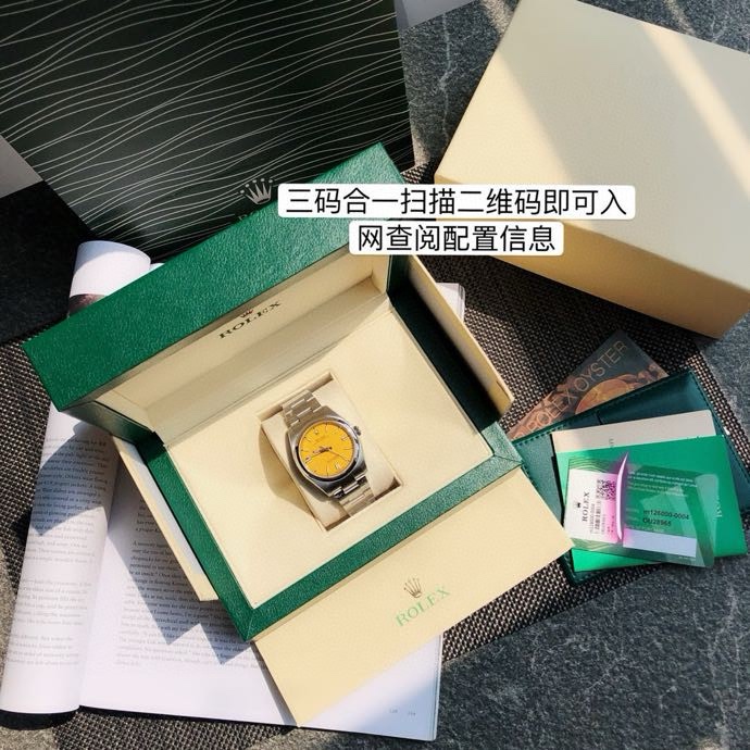 NO:393551,Rolex Oyster Perpetual Series m126000-0003 watch 9 bright blue [ceiling machine] Rolex Oyster Perpetual Series 36mm, the most moderate neutral size, bringing out the 'atmosphere' of women, 'charming' of men, good products can speak' high quality does not require excessive publicity! To ensure the consistency of the quality of the original version, it uses the top Swiss SW fully automatic mechanical movement, the movement performance is stable and reliable, and it can be compared with ZP in both durability and shock resistance! It can be inherited by 'one and all'! Anti-counterfeiting Rolex Crown Inner Shadow Icon on sapphire glass, the super strong ice blue luminous polishing font nail of the whole network, the only literal of the same color on the whole network, the full brushed steel belt of the same version  The chamfers are round and not cut. In order to allow customers to get more exquisite products, we also buy all the original versions to develop, not like the market to use old models or look at official pictures to develop, and it is easy to see fake when brought. We all have genuine products with 1:1 mold opening, and 98% of the appearance details are basically correct. It is difficult to distinguish between true and false without opening the back cover. Welcome to compare. The original 904 steel material is so exquisite that the small accessories are 904, which can  It is not easy to do this. You should know that the counter is hard to find. The official price is 46,000 yuan. The current market price is 56,000 yuan. There may not be any goods. You can spend thousands of dollars to buy the appearance, watches, tags, and cards to protect the card 'three codes in one'. Provide the official website QR code, scan the QR code to access the Internet for configuration information. Different from ordinary goods, whether the goods are good or not, you will know when you start. Welcome to compare and inspect it. It is very cost-effective to use it for your own use!  Color 9 colors Dial diameter 36m, stuart weitzman, rolex19860909批 劳力士蚝式恒动系列m126000-0003腕表 9款亮蓝色【天花板瑞机】劳力士蚝式恒动系列36mm,最适中的中性尺寸,带出女人的“大气 ”男人“魅力”好产品会说话”高品质不需过度浮夸宣传！为确保品质原版一致,采用瑞士顶级SW全自动机械机芯,机芯性能稳定可靠,无论耐用度和抗震能力都可比ZP！真正做到“一劳永逸”可传承！蓝宝石玻璃上6点位置防伪劳力士皇冠内影图标,对版的超强冰蓝夜光打磨字钉,全网唯一对版对色的字面,对版全拉丝钢带 倒角圆润不割手,为了让客人得到更加精美的产品加之我们以质量为本理念,我们也是全部买原版开发不像市场拿旧款或者看官方图片去开发,那种带起来都容易被看出假,我们都是正品1:1开模去做,98成外观细节都是基本无误差,不开后盖很难区分真假,欢迎对比.原版904钢材质,精致到小配件都是904,能做到这点已经相当不容易了,要知道专柜都一表难求,官方售价4万6现市场价已经是5万6的行情价了,还未必有货,你能花几千块钱买到外观,手表.吊牌.保卡“三码合一”并提供官网二维码、扫描二维码即可入网查阅配置信息,区别普通货,货好不好,上手便知道,欢迎对比检验,配全套包装,自用是非常划算的！ 颜色9色 表盘直径36m,,stuart weitzman,rolex,Watch