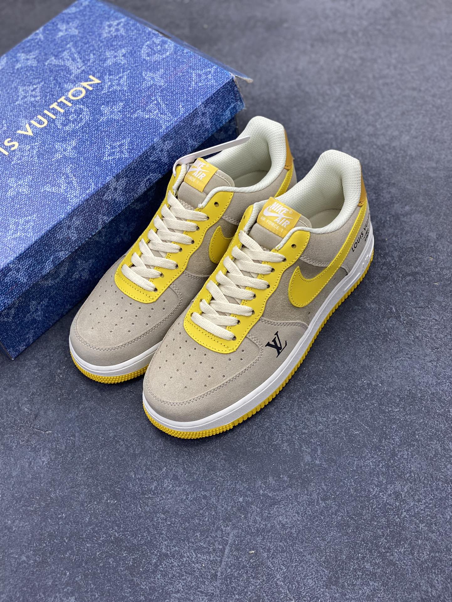 图片[8]-Nike Air Force 1 Low 空军一号低帮百搭休闲运动板鞋。柔软、弹性十足的缓震性能和出色的中底设计，横跨复古与现代的外型结合，造就出风靡全球三十多年的Force 1，直到今天还深受青睐。 货号：HQ2037-322 尺码：40 40.5 41 42 42.5 43 44 44.5 45-选品中心