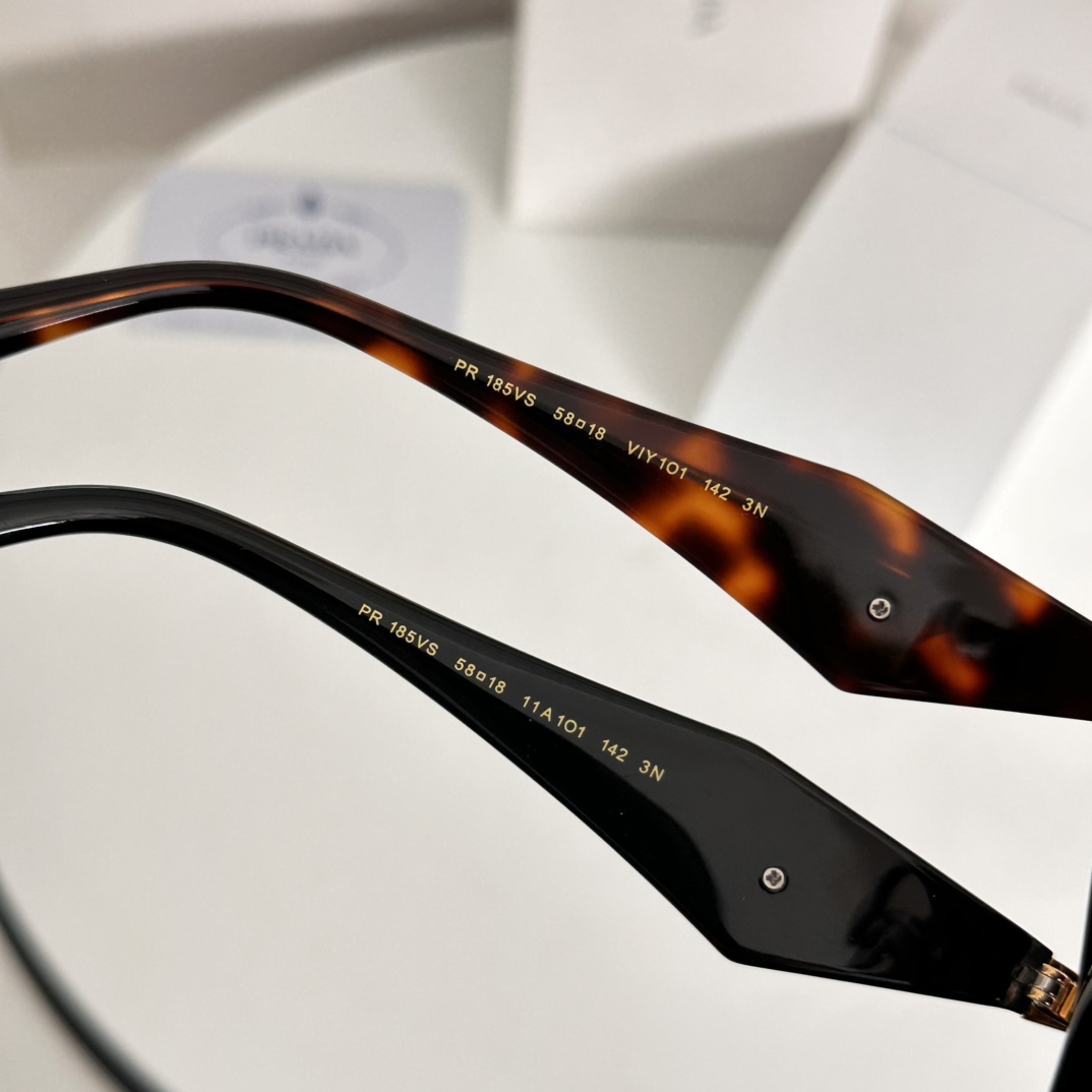  ‼️PRAD*💫💫💫MODEL：PR185VS 💫💫💫SIZE：58口18-142💫💫💫