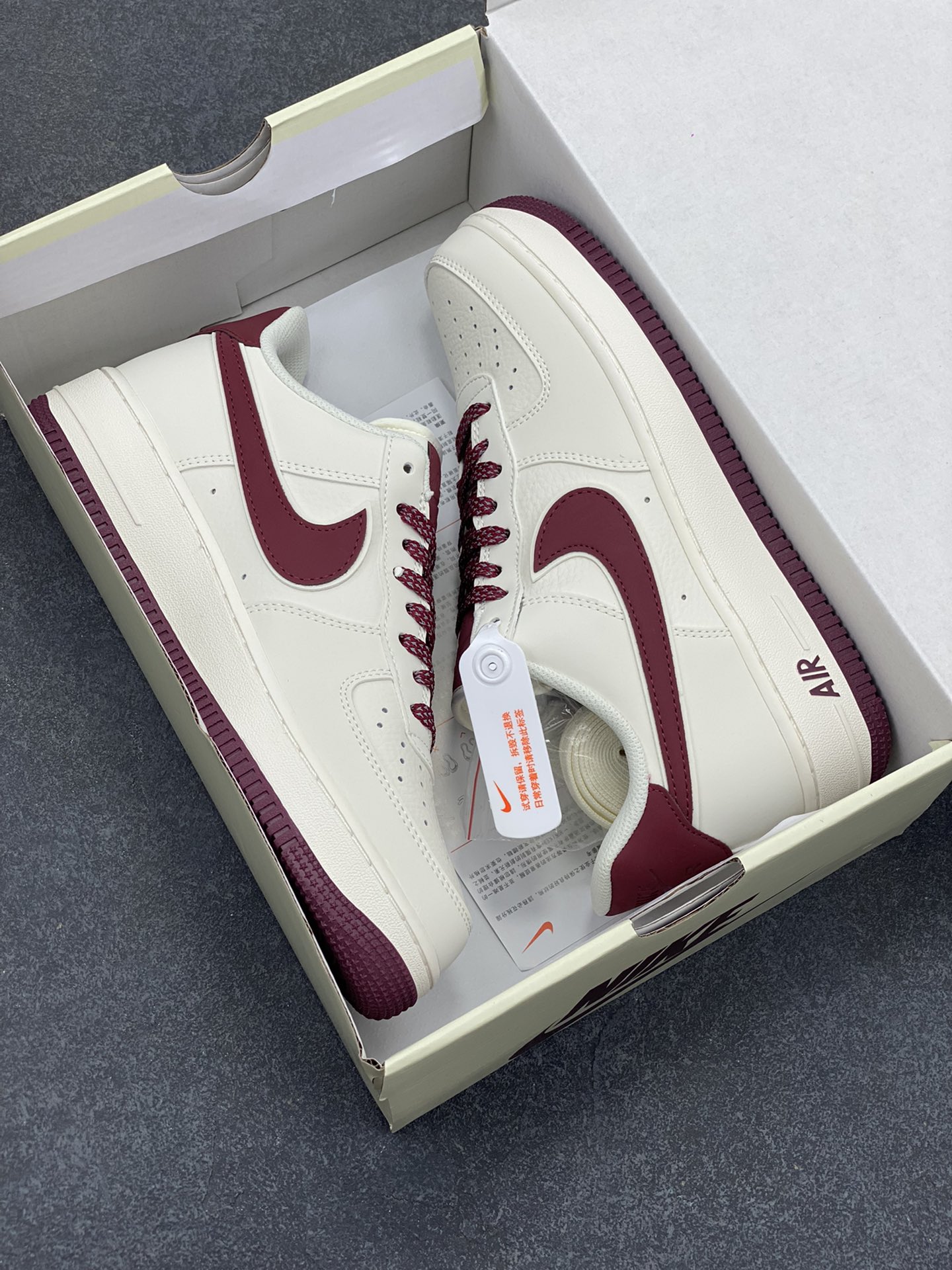 图片[9]-Nike Air Force 1 Low \’07 米深红 满天星低帮空军一号休闲板鞋 客供高亮3m反光 定制头成皮料 定制鞋盒 原楦原纸板 纯正版型 内置全掌气垫 货号：GL6835-005 尺码：36 36.5 37.5 38 38.5 39 40 40.5 41 42 42.5 43 44 44.5 45-选品中心