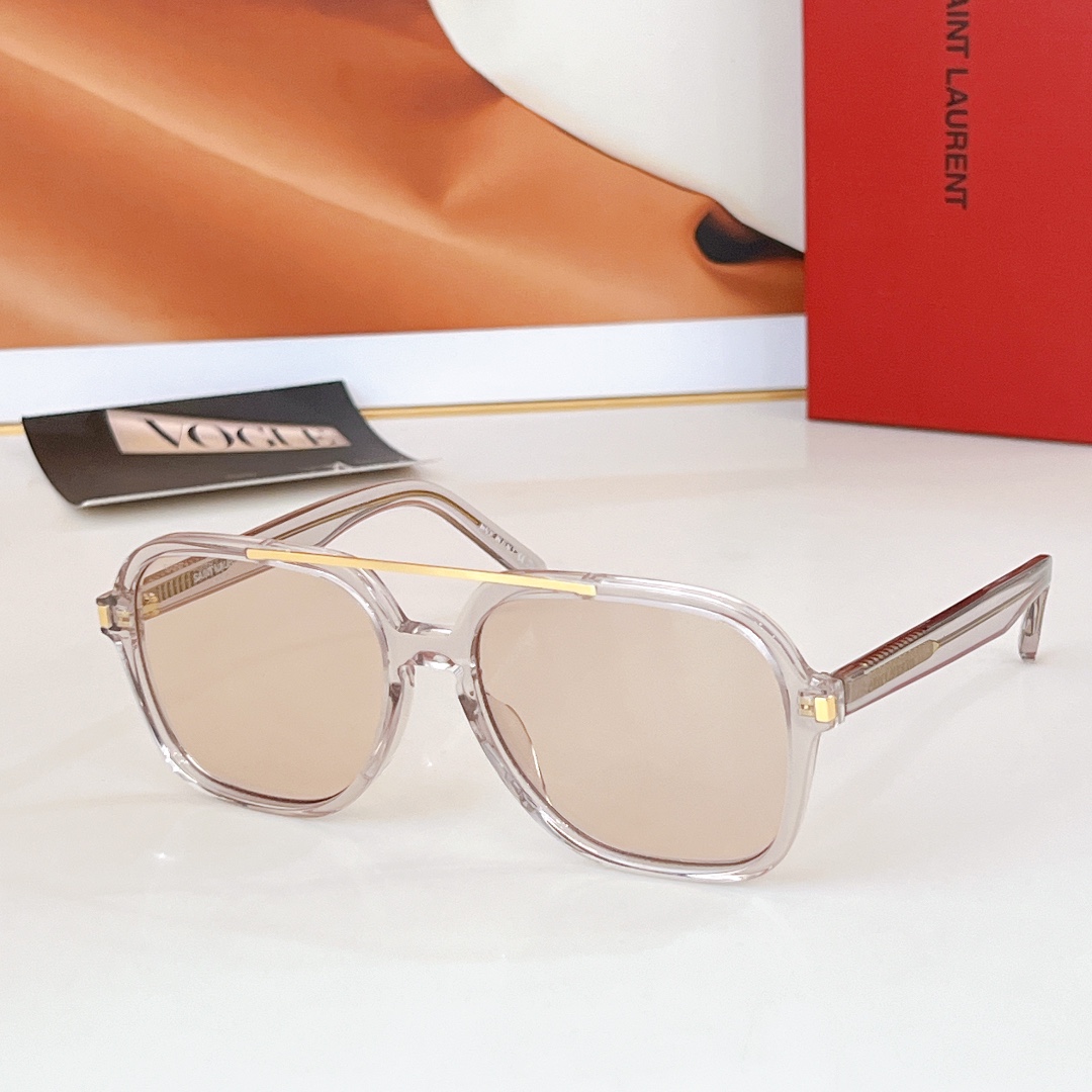  SAINT LAUREN
𝑦𝑠𝑙火爆程度毋庸置疑
MODEL：SL545
SIZE：57口18-145