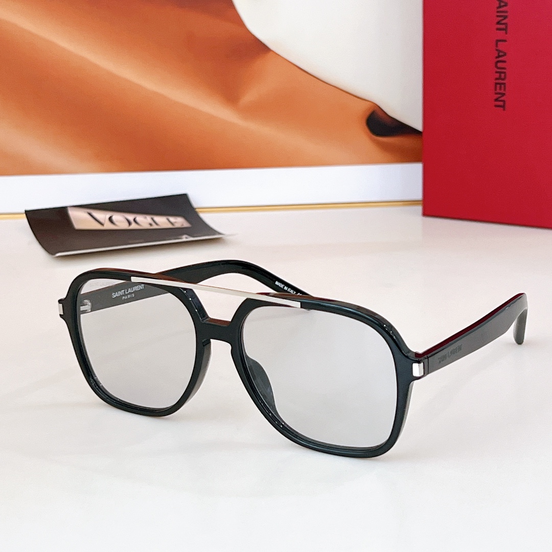  SAINT LAUREN
𝑦𝑠𝑙火爆程度毋庸置疑
MODEL：SL545
SIZE：57口18-145