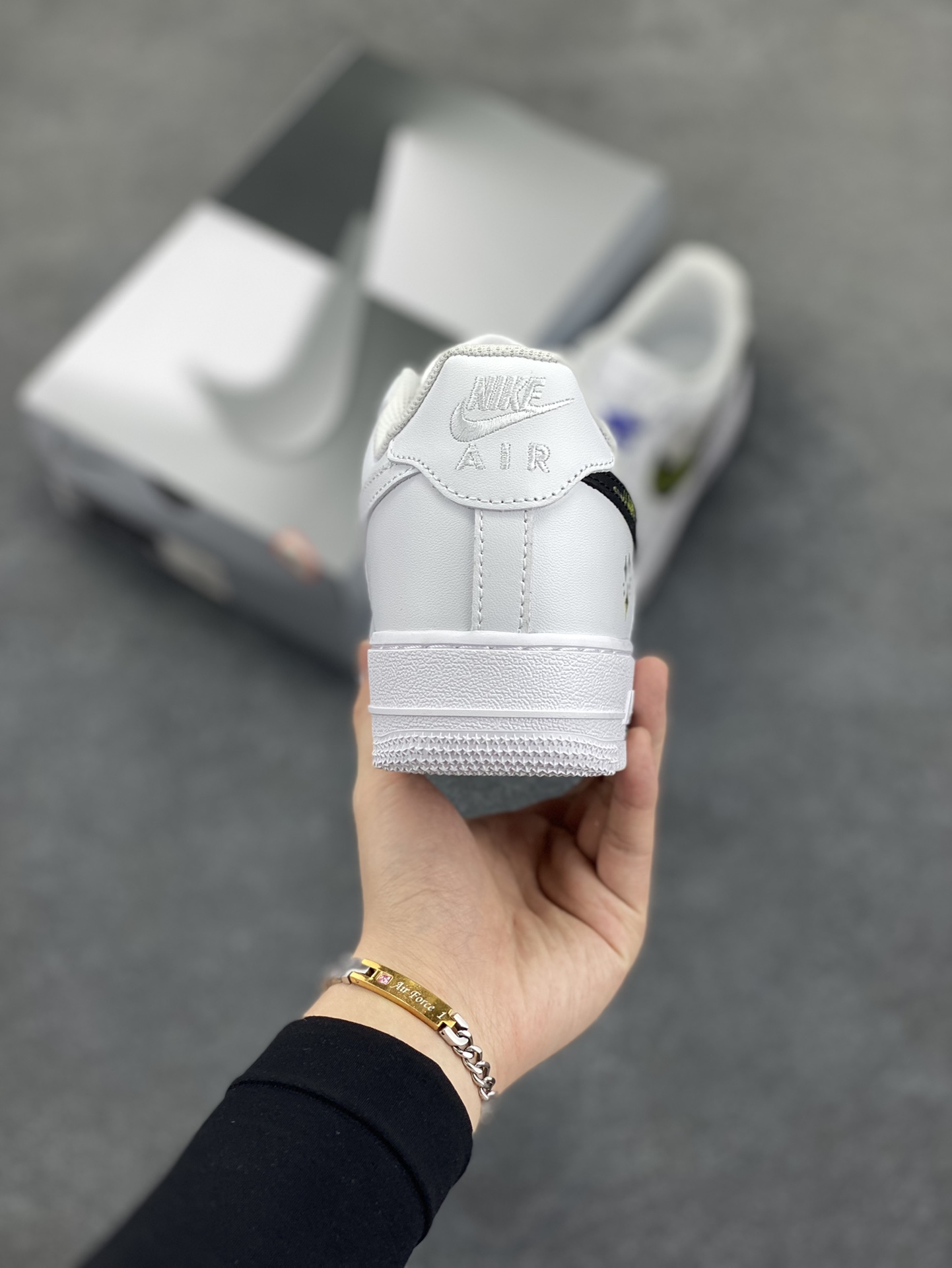 图片[4]-Nike Air Force 1 Low’07 星座系列 空军一号低帮休闲板鞋 定制皮料 定制鞋盒 配件齐全 原楦原纸板 纯正空军版型 内置全掌气垫 货号：ZH0316-069 尺码：36 36.5 37.5 38 38.5 39 40 40.5 41 42 42.5 43 44 44.5 45-选品中心