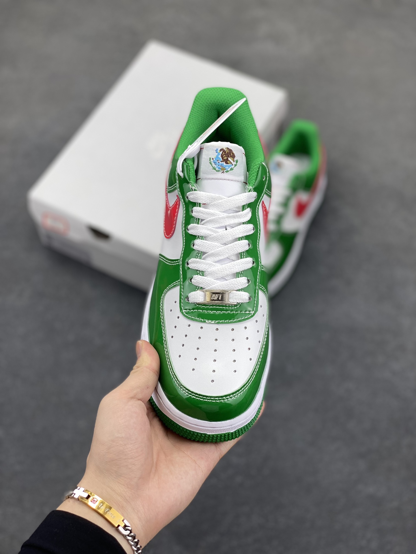 图片[2]-Air Force 1\’ 07 原楦头原纸板 打造纯正空军版型 专注外贸渠道 全掌内置蜂窝气垫 #原盒配件 原厂中底钢印、拉帮完美 货号：306146-131 尺码：36 36.5 37.5 38 38.5 39 40 40.5 41 42 42.5 43 44 44.5 45-选品中心