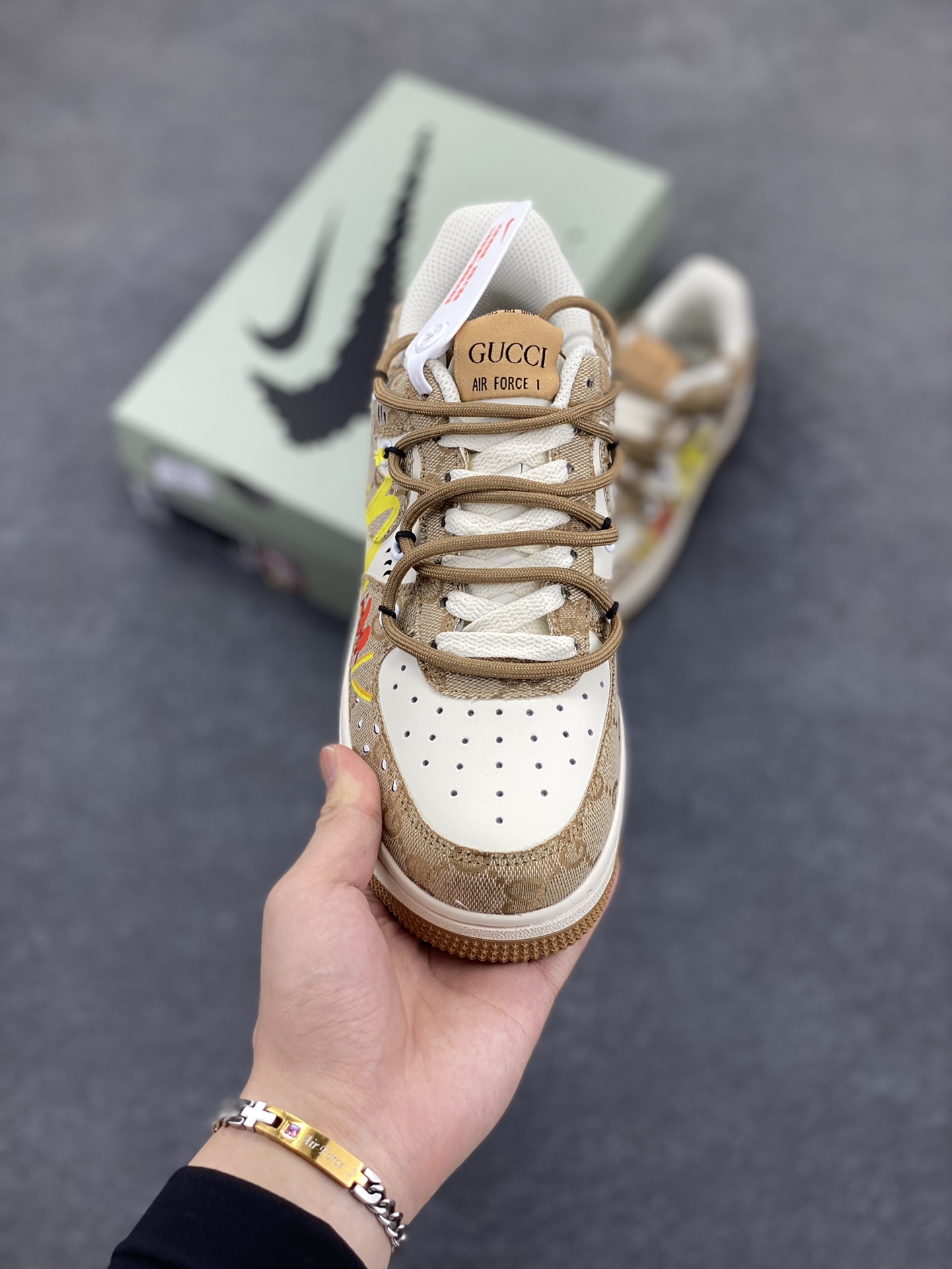 图片[2]-Nike Air Force 1 Low✨ “McDonald\’s” “麦当劳”空军一号低帮休闲运动绑带板鞋 麦当劳是全球最大的连锁快餐上市公司，1955年由雷·克洛克创立，总部位于美国芝加哥。1961年，麦当劳的品牌logo首次加入了“金色拱门”元素，金色双抛物线化身成为金色的“M”标识，成为麦当劳品牌象征性的标志。 货号：BD0077-111 尺码：36 36.5 37.5 38 38.5 39 40 40.5 41 42 42.5 43 44 44.5 45-选品中心