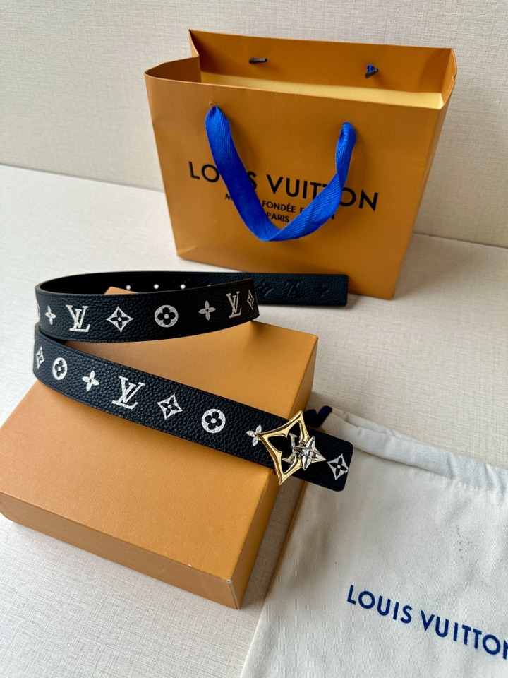      3.0宽LV 双面荔枝腰带以新颖视角解读路易威登经典元素 Monogram EmPreinte