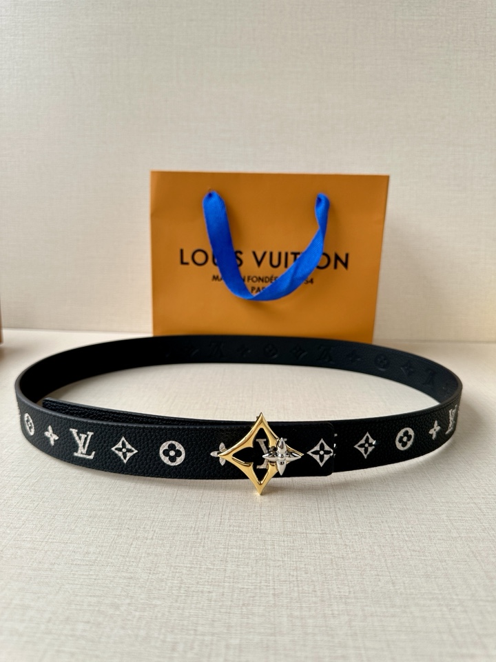      3.0宽LV 双面荔枝腰带以新颖视角解读路易威登经典元素 Monogram EmPreinte