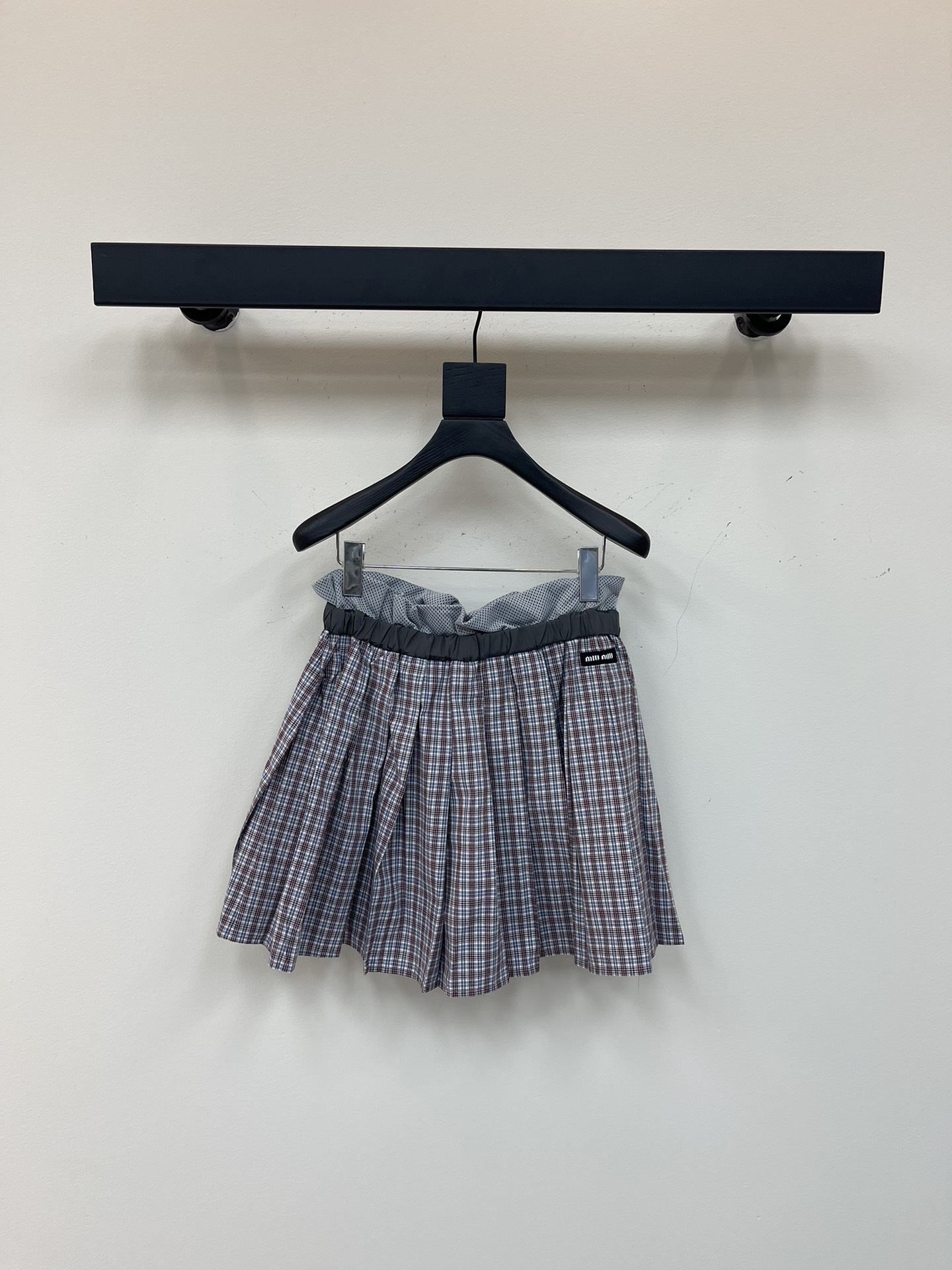 NO:328328,mi* 25ss Spring and Summer New Style Intellectual Plaid Skirt丨Exclusive YB Development!  High-end production!  Customized woven fabrics, decorated with brand logo patches, mesh spliced ​​lace elastic waist (it is recommended to expose the waist) pleated silhouette hem, a set of matching looks better, college style spot sale sml real photos, skirts, alexander wang19860909mi* 25ss春夏新款 知识分子格纹半身裙丨独家yb开发！高版出品！定制色织面料 饰有品牌标识贴饰 网纱拼接蕾丝松紧腰头（穿搭建议露出腰头）百褶廓形下摆 一套搭配更好看 学院风现货发售sml 实拍细节图,,skirts,alexander wang,Women's clothing