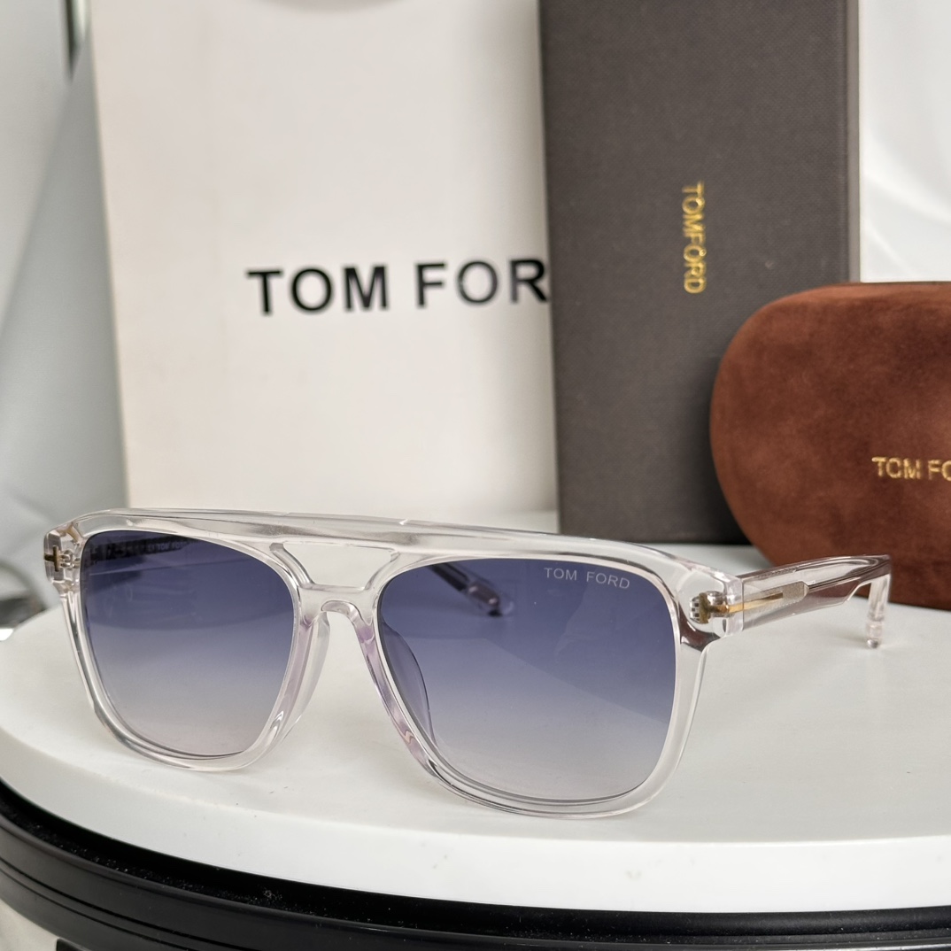  ‼️TOM FOR*官网原版一比一
汤姆福*ModelFT6024-B潮流时尚界的领军大牌牌，受很多时