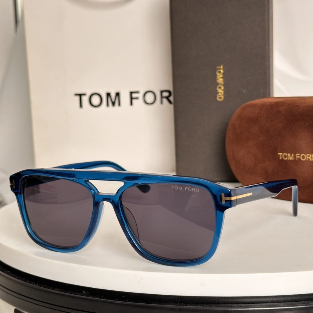  ‼️TOM FOR*官网原版一比一
汤姆福*ModelFT6024-B潮流时尚界的领军大牌牌，受很多时