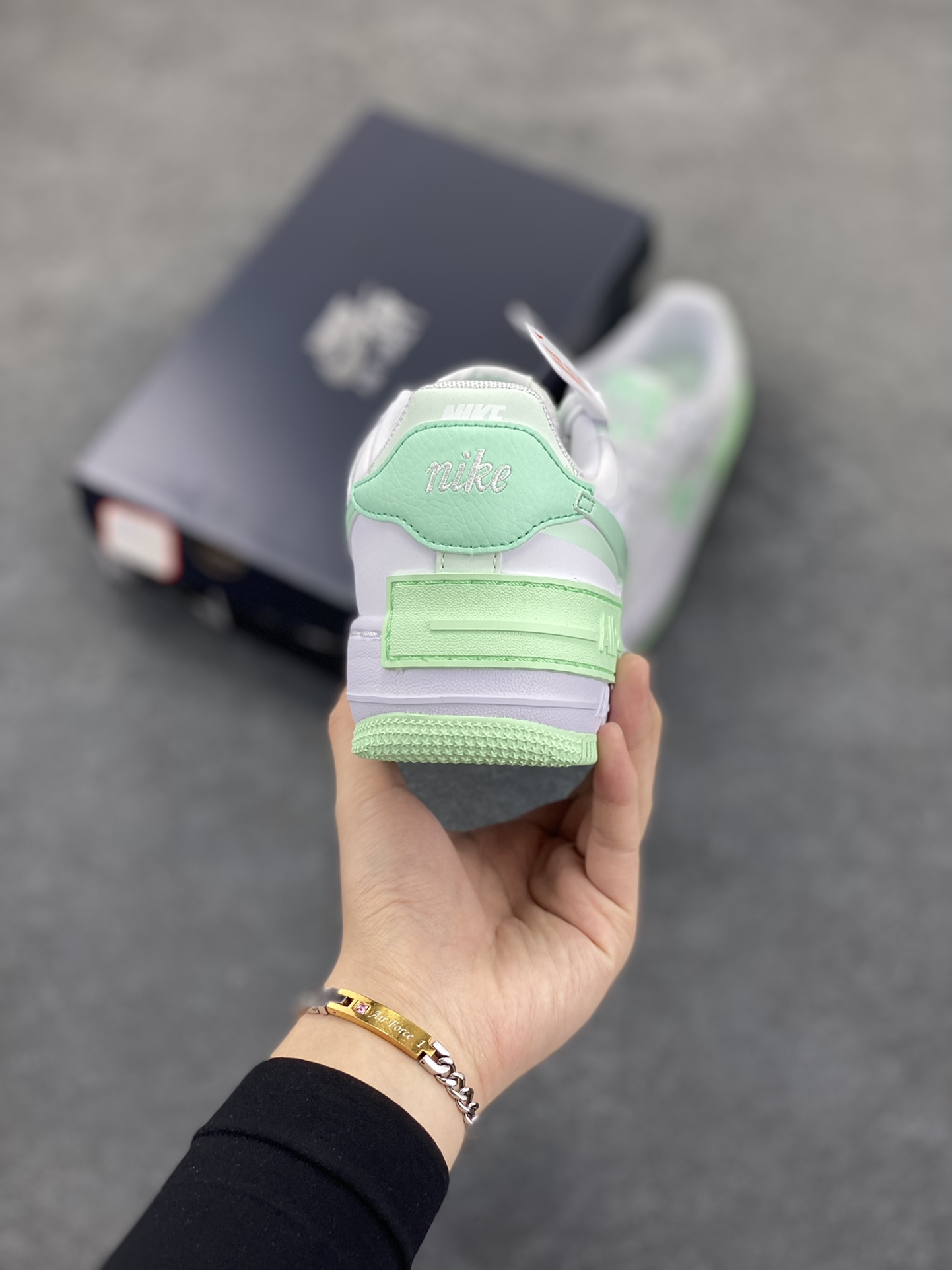 图片[4]-NK Air Force 1 Shadow 轻量增高低帮百搭板鞋\”拼接马卡龙\” 全新少女系解构主义设计双层轻量EVA发泡中底+防滑RB橡胶外圈底鞋底 原楦头原纸板 打造纯正空军版型 专注外贸渠道 全掌内置蜂窝气垫 原盒配件 原厂中底钢印、拉帮完美 货号：FZ3773-100 尺码：35.5 36 36.5 37.5 38 38.5 39 40-选品中心