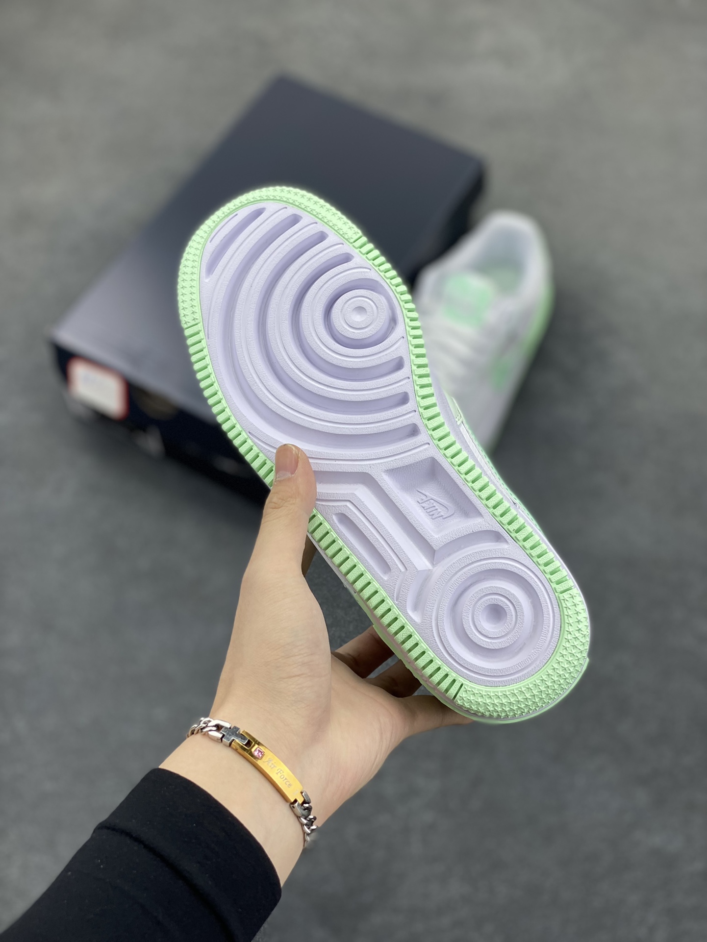 图片[5]-NK Air Force 1 Shadow 轻量增高低帮百搭板鞋\”拼接马卡龙\” 全新少女系解构主义设计双层轻量EVA发泡中底+防滑RB橡胶外圈底鞋底 原楦头原纸板 打造纯正空军版型 专注外贸渠道 全掌内置蜂窝气垫 原盒配件 原厂中底钢印、拉帮完美 货号：FZ3773-100 尺码：35.5 36 36.5 37.5 38 38.5 39 40-选品中心