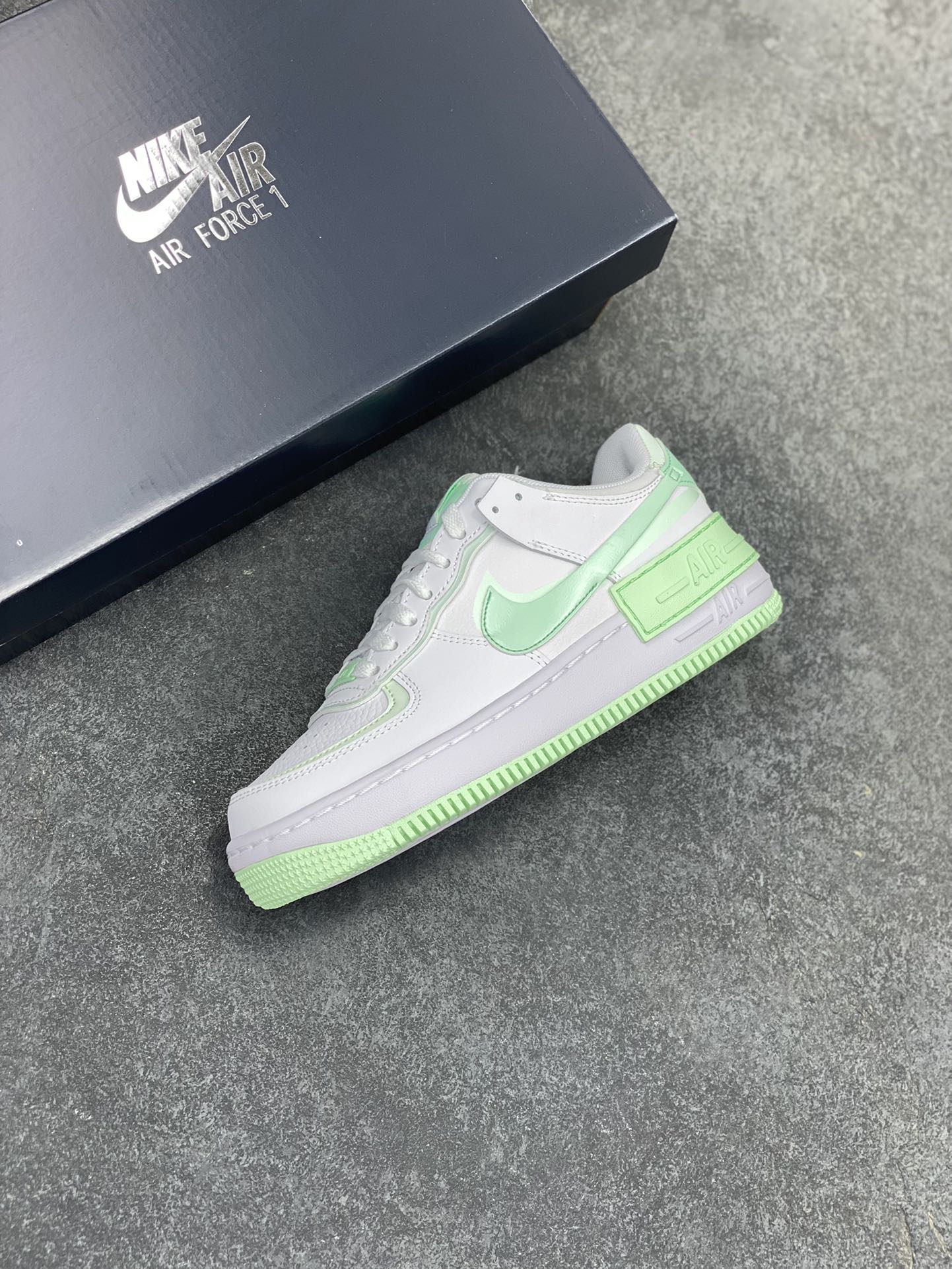 图片[7]-NK Air Force 1 Shadow 轻量增高低帮百搭板鞋\”拼接马卡龙\” 全新少女系解构主义设计双层轻量EVA发泡中底+防滑RB橡胶外圈底鞋底 原楦头原纸板 打造纯正空军版型 专注外贸渠道 全掌内置蜂窝气垫 原盒配件 原厂中底钢印、拉帮完美 货号：FZ3773-100 尺码：35.5 36 36.5 37.5 38 38.5 39 40-选品中心