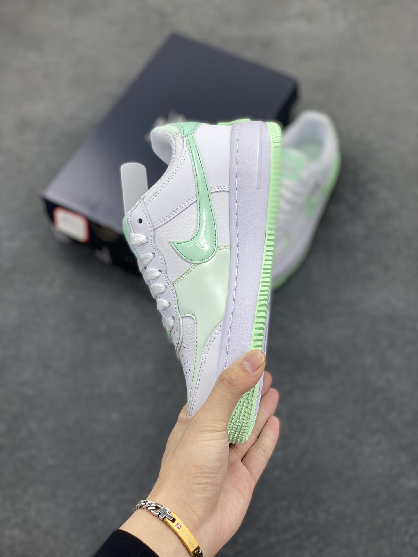 图片[3]-NK Air Force 1 Shadow 轻量增高低帮百搭板鞋\”拼接马卡龙\” 全新少女系解构主义设计双层轻量EVA发泡中底+防滑RB橡胶外圈底鞋底 原楦头原纸板 打造纯正空军版型 专注外贸渠道 全掌内置蜂窝气垫 原盒配件 原厂中底钢印、拉帮完美 货号：FZ3773-100 尺码：35.5 36 36.5 37.5 38 38.5 39 40-选品中心