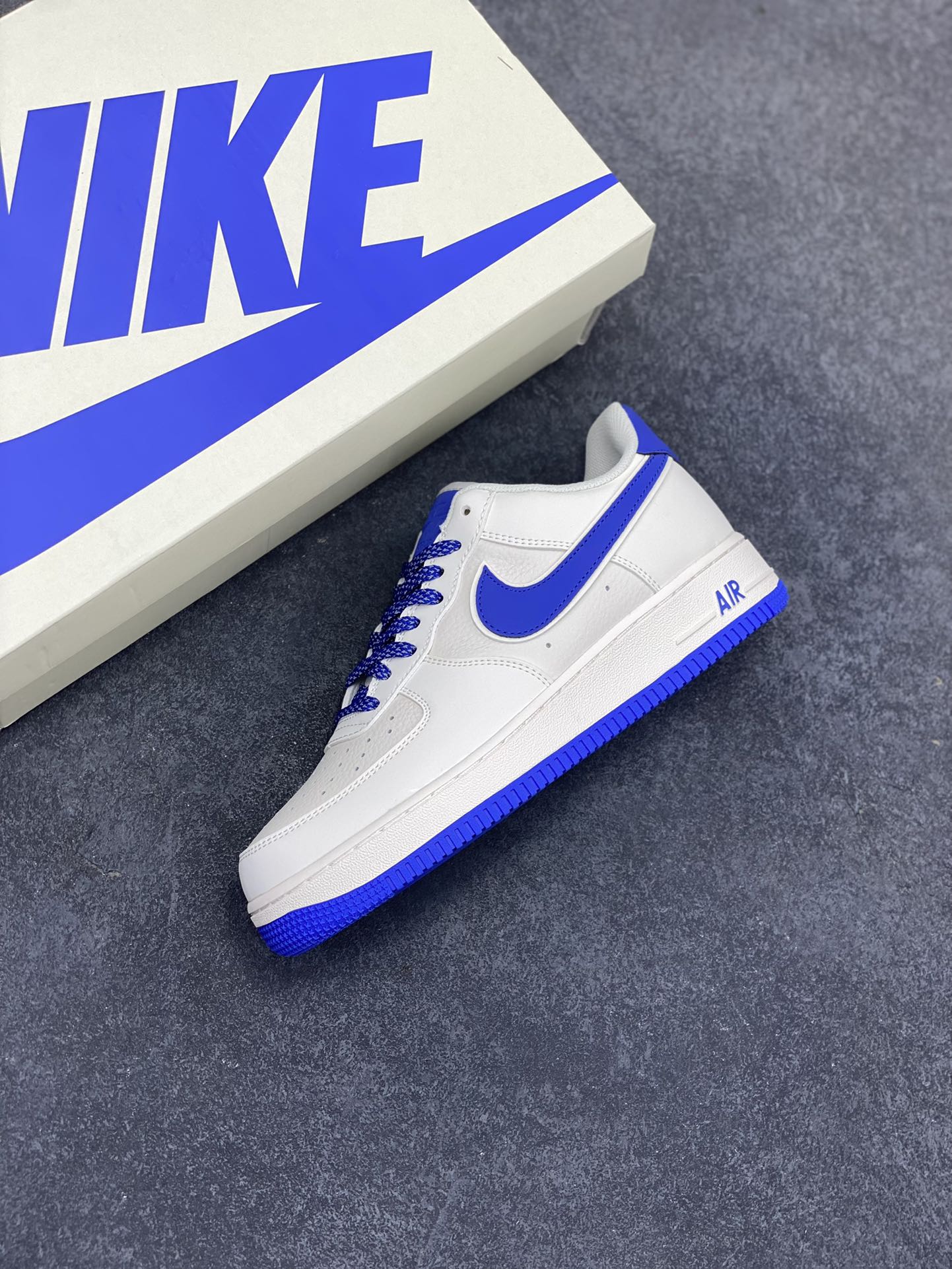 图片[7]-Nike Air Force 1 Low \’07 米蓝 满天星低帮空军一号休闲板鞋 客供高亮3m反光 定制头成皮料 定制鞋盒 原楦原纸板 纯正版型 内置全掌气垫 货号：GL6835-010 尺码：36 36.5 37.5 38 38.5 39 40 40.5 41 42 42.5 43 44 44.5 45-选品中心