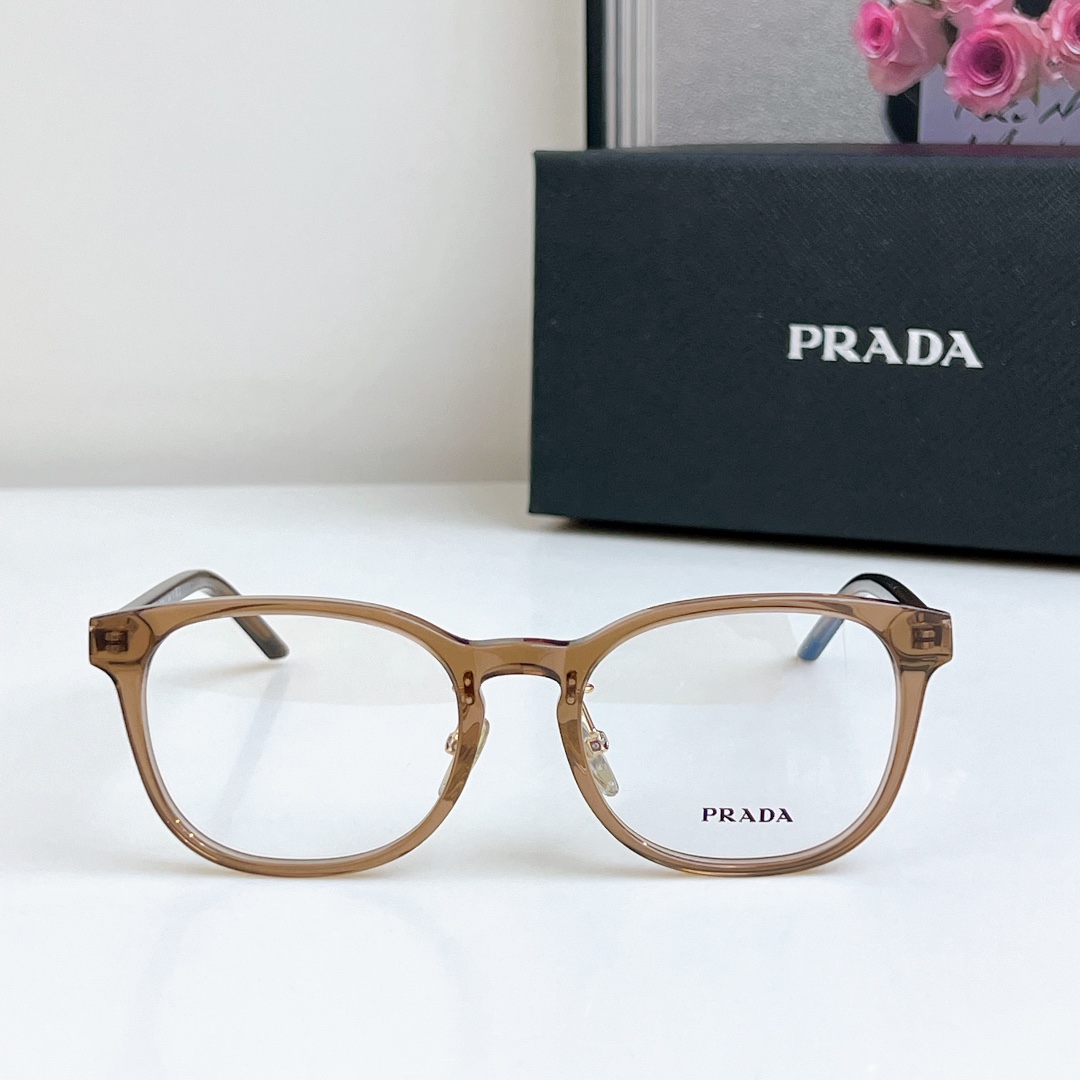  Prada 普拉达
VPR12Z 51-20-140
板材方圆框近视眼镜框
素颜的神不挑脸型主打的就是