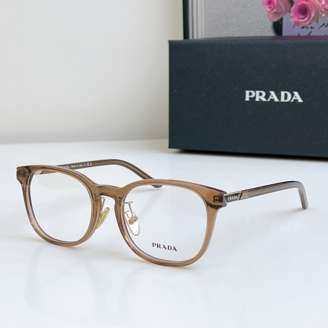  Prada 普拉达
VPR12Z 51-20-140
板材方圆框近视眼镜框
素颜的神不挑脸型主打的就是