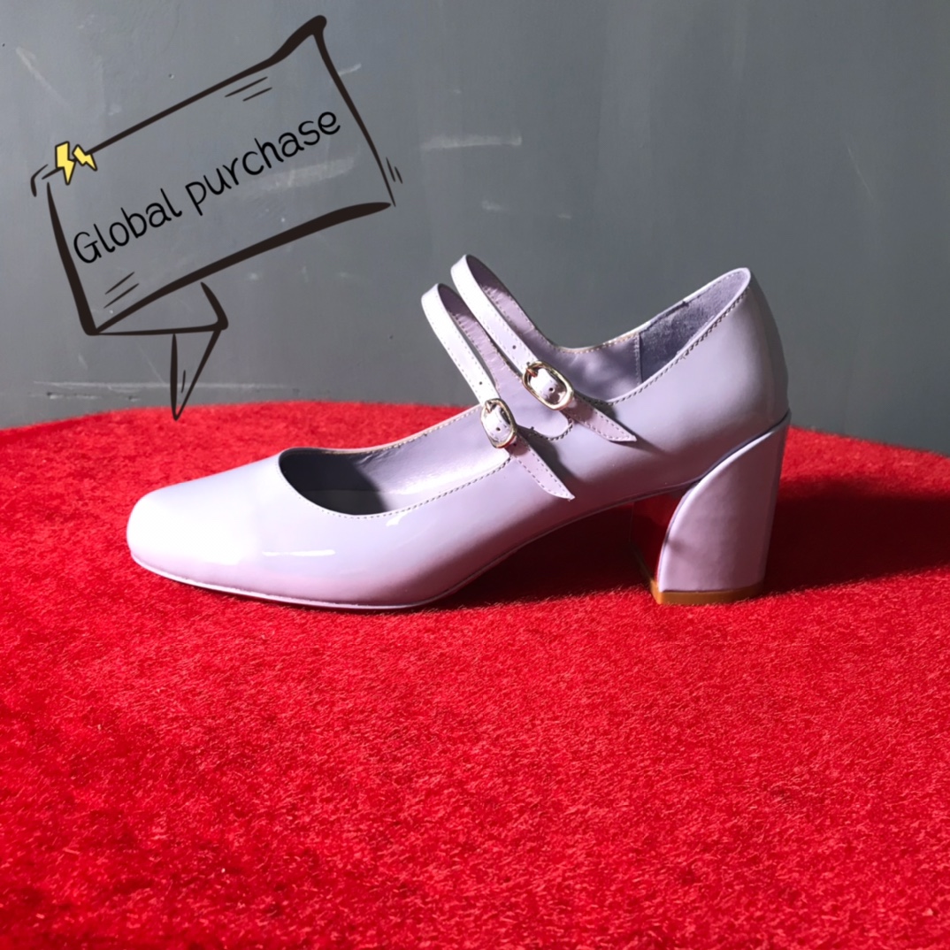 NO:100678,High-end customization 2025 spring and summer classic series!  H: 5.5Cm size 34-43. Leather big sole. 44021-003 fluorescent purple slim skin, fluorescent purple sheepskin. Official website synchronization Official website picture Standard European code Reference: 44021-003 Color:purple/purple Material:patent Lining:red goat leather Heel height:5.5Cm Sole:leather sole Size:EU 34-43 (US 4-11):,,christian louboutin,sheepskin,Leather soles19860909高端订制 2025春夏精典款系列！ H:5.5Cm尺码34-43码.真皮大底 .44021－003荧光紫色柒皮,荧光紫色羊皮里.官网同步 官网图 标准欧码 Reference:44021-003 Color:purple/purple Material:patent Lining:red goat leather Heel heigh:5.5Cm Sole:leather sole Size:EU 34－43（US 4一11) :,,christian louboutin,sheepskin,Leather soles,Women's Shoes