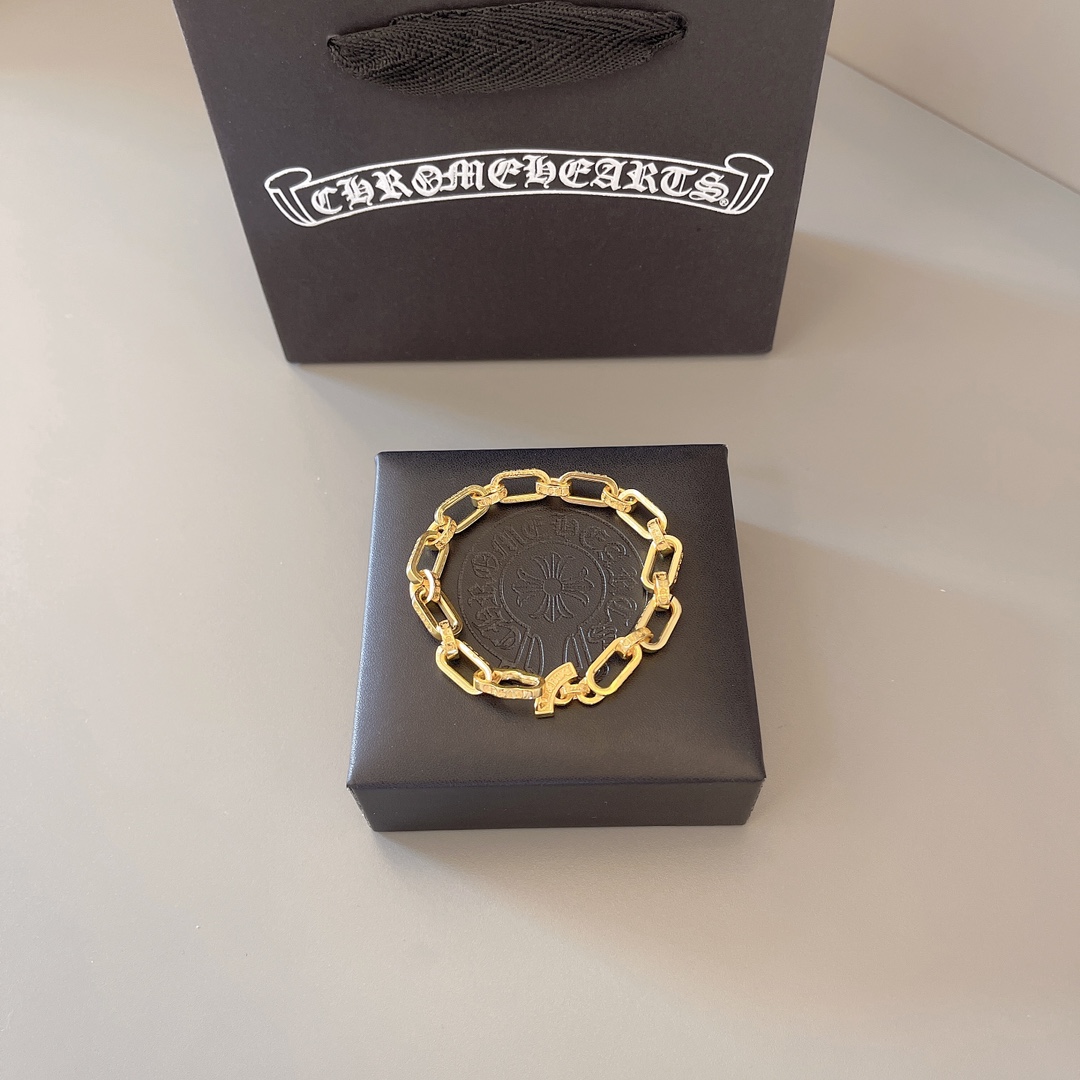 NO:533674,Too handsome and exciting the latest model Croxin, no explosion, factory direct sales, original one-to-one reproduction, Croxin golden bracelet, jewelry boutique, chrome hearts, bracelet19860909太帅爆了最新款克罗心 不爆不发 厂家直销 原版一比一复刻 克罗心金色手链,饰品精品,chrome hearts,bracelet,Jewelry