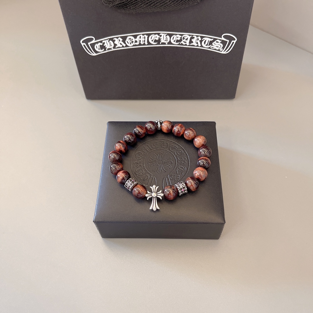 NO:533680,Couple bracelet Croxin natural beads and silver beads bracelet Croxin matches a low-key charming bracelet. One of the classic bracelets of Croxin, the overall bracelet has a good texture, the engraving and detailed patterns are right at a glance, the color is as shown in the picture. It looks very delicious when you wear it with bracelets. It looks good when you match it with it. The counter is synchronized. The same style for men and women!  Can be made into couple bracelets!  Stackable!  Size 16-22 elastic, jewelry quality, chrome hearts, bracelet19860909情侣手串克罗心天然珠银珠串手链 克罗心搭配出低调魅力的一款手链,克罗心经典手串之一,整体手串质感很好,刻字和细节纹路一眼正,成色如图,搭配手链叠戴超有味道怎么搭配都好看,专柜同步.男女同款！可做情侣手链！可叠戴！ 尺寸16一22有弹性,饰品精品,chrome hearts,bracelet,Jewelry