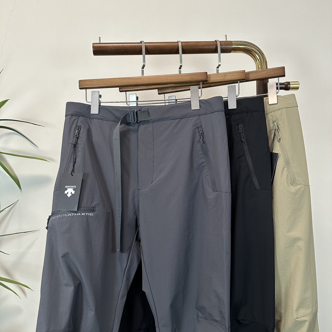 NO:145648,DiSante 2025 summer new elastic strap casual pants, custom-made counter fabric, breathable and comfortable, impeccable details, brand element design concept, reflecting high quality. It feels delicate and soft!  It is casually cut, with a great upper body style!  Code number L-4XL, alexander wang19860909迪桑特 2025夏季新款松紧带休闲裤,专柜定制面料 透气舒适度高,细节无可挑剔,品牌元素设计理念,体现高品质.手感细腻柔软！呈现休闲裁剪,上身版型超赞！ 码数L-4XL,,alexander wang,Men's clothing