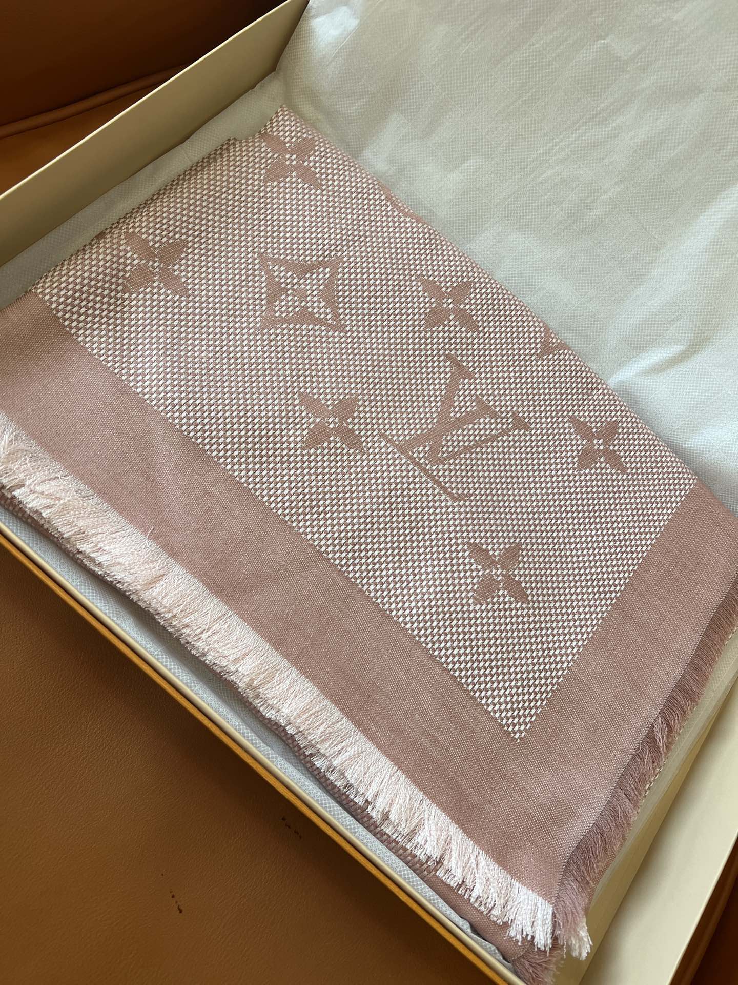 价格
𝐋𝐨𝐮𝐢𝐬 𝐕𝐮𝐢𝐭𝐭𝐨𝐧 24高订版 编号M90837
Neo Natté Monogram 披