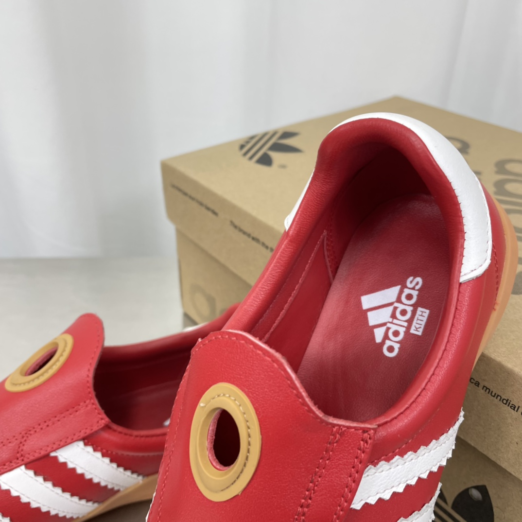 Adidas 25s: Professional and Fashionable Football Shoes for Spring and Summer - 图片 9