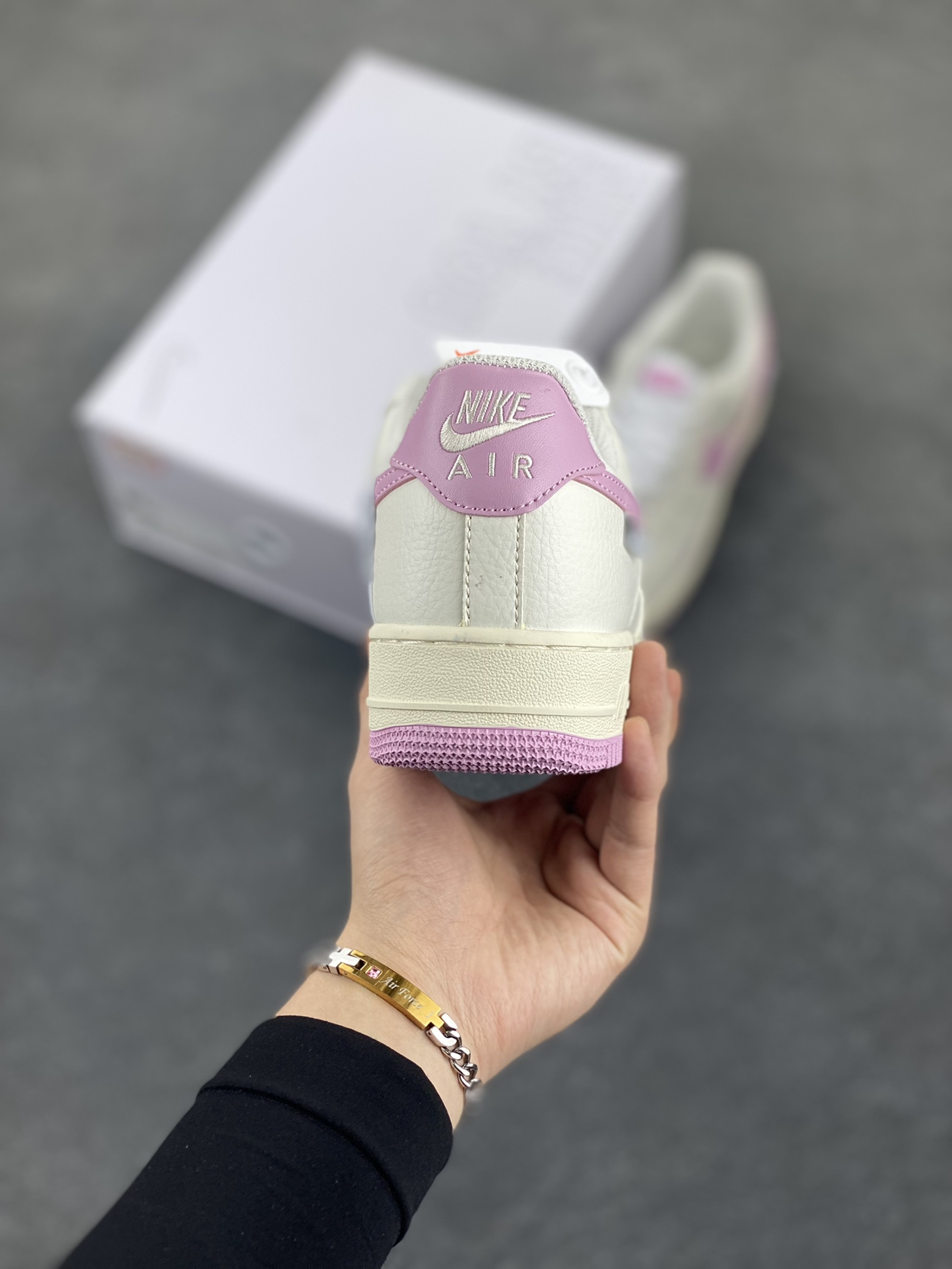 图片[4]-NK Air Force 1‘07 Low 定制款抽屉盒 空军一号低帮休闲板鞋 定制皮料 原楦原纸板 纯正版型 高清洁度 内置全掌气垫 货号：CW2288-111 尺码：36 36.5 37.5 38 38.5 39 40 40.5 41 42 42.5 43 44 44.5 45-选品中心