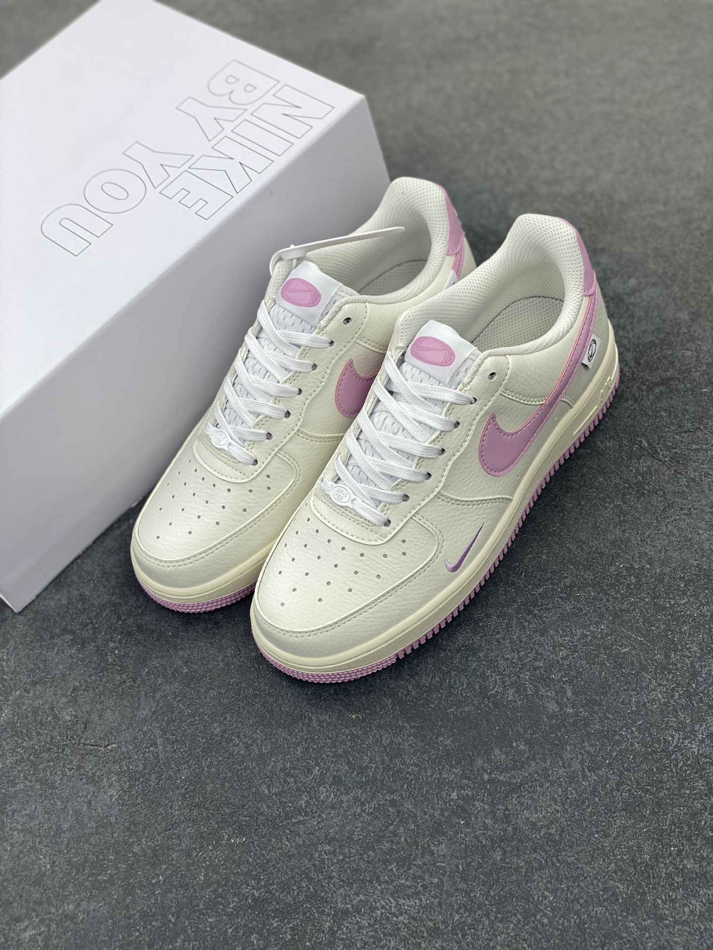 图片[8]-NK Air Force 1‘07 Low 定制款抽屉盒 空军一号低帮休闲板鞋 定制皮料 原楦原纸板 纯正版型 高清洁度 内置全掌气垫 货号：CW2288-111 尺码：36 36.5 37.5 38 38.5 39 40 40.5 41 42 42.5 43 44 44.5 45-选品中心