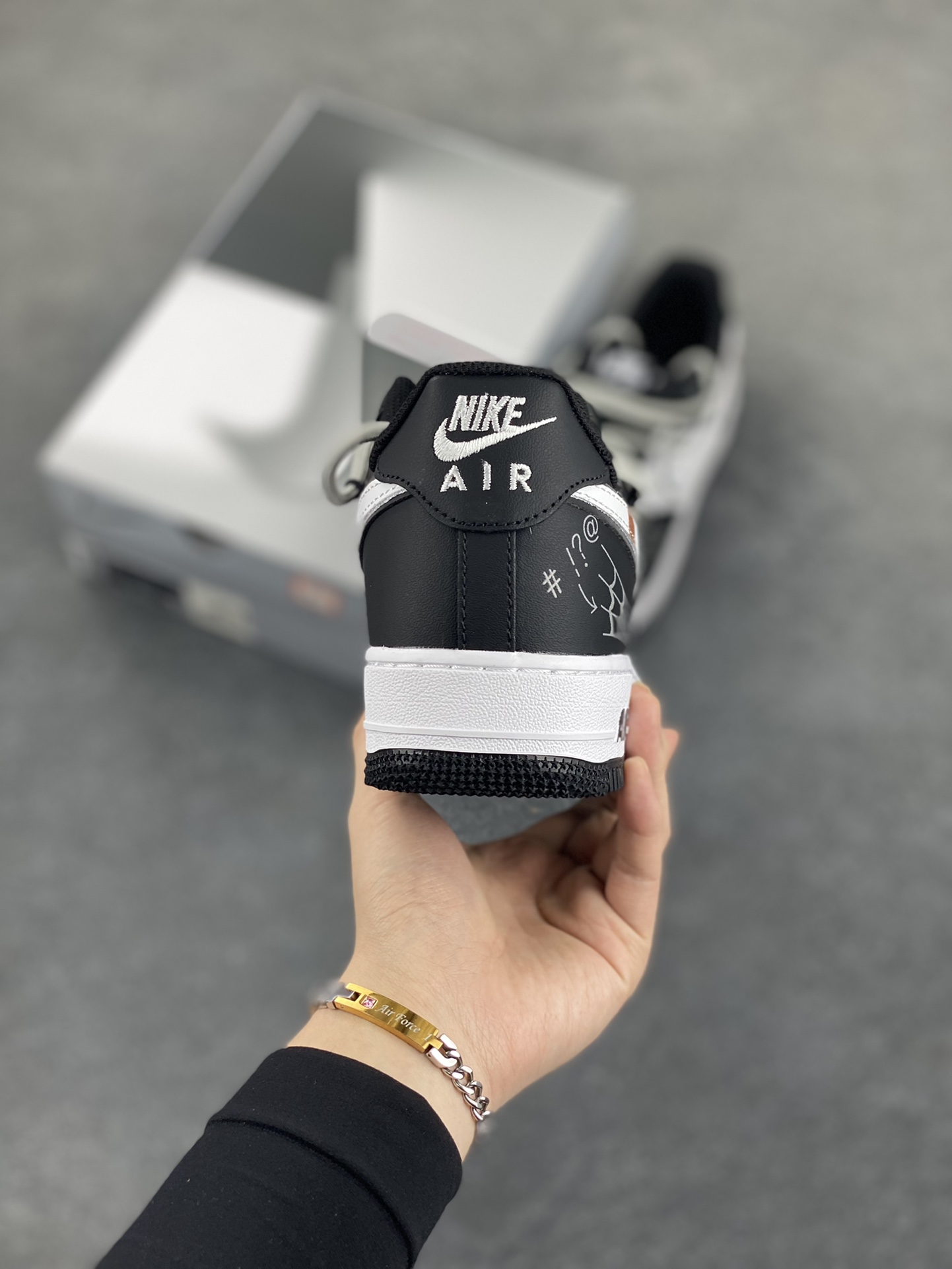 图片[4]-Nike Air Force 1 Low’07 牛仔很忙 空军一号绑带低帮休闲板鞋 定制皮料 定制鞋盒 配件齐全 原楦原纸板 纯正空军版型 内置全掌气垫 货号：ZH0316-071 尺码：36 36.5 37.5 38 38.5 39 40 40.5 41 42 42.5 43 44 44.5 45-选品中心
