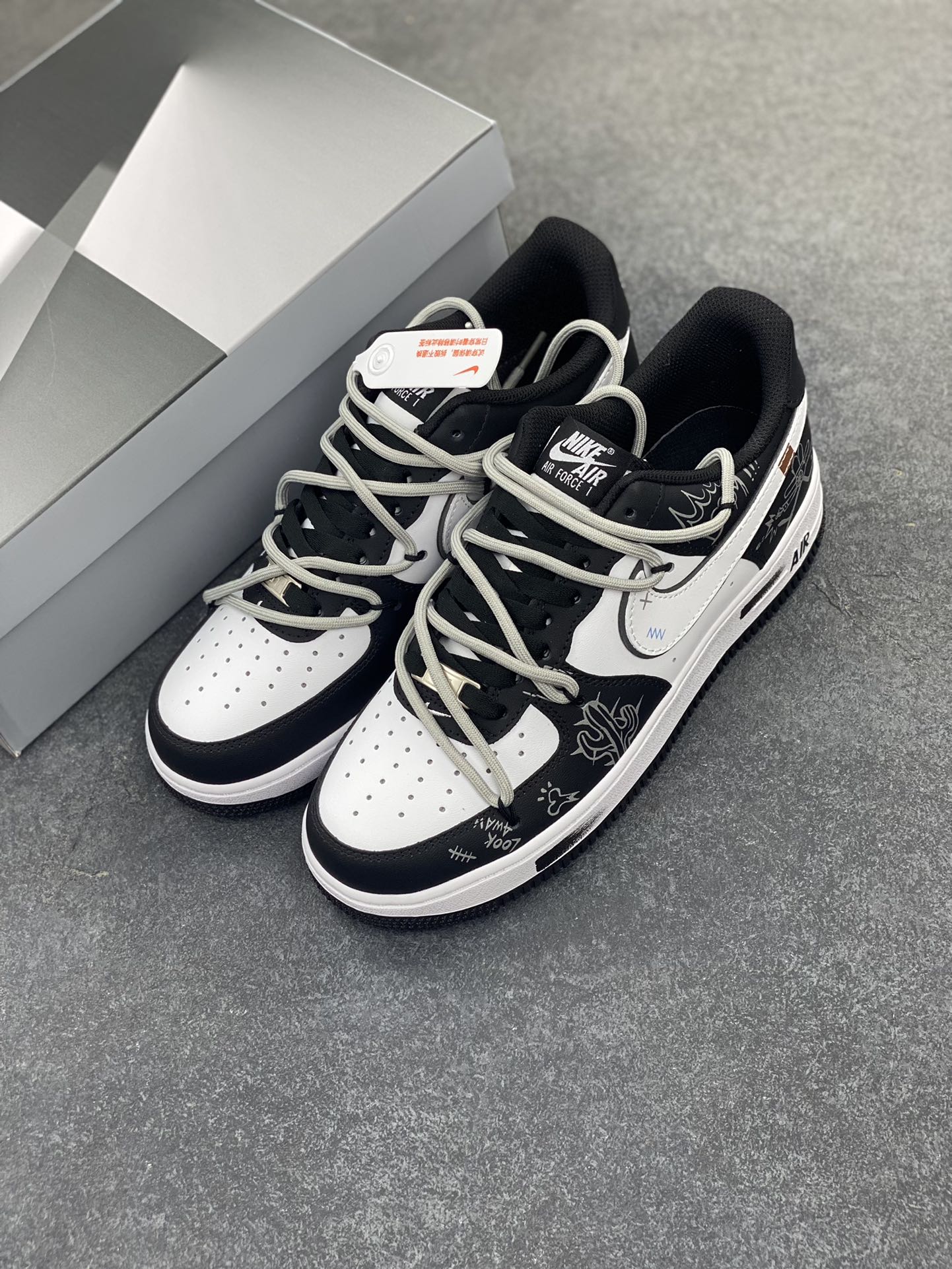 图片[8]-Nike Air Force 1 Low’07 牛仔很忙 空军一号绑带低帮休闲板鞋 定制皮料 定制鞋盒 配件齐全 原楦原纸板 纯正空军版型 内置全掌气垫 货号：ZH0316-071 尺码：36 36.5 37.5 38 38.5 39 40 40.5 41 42 42.5 43 44 44.5 45-选品中心