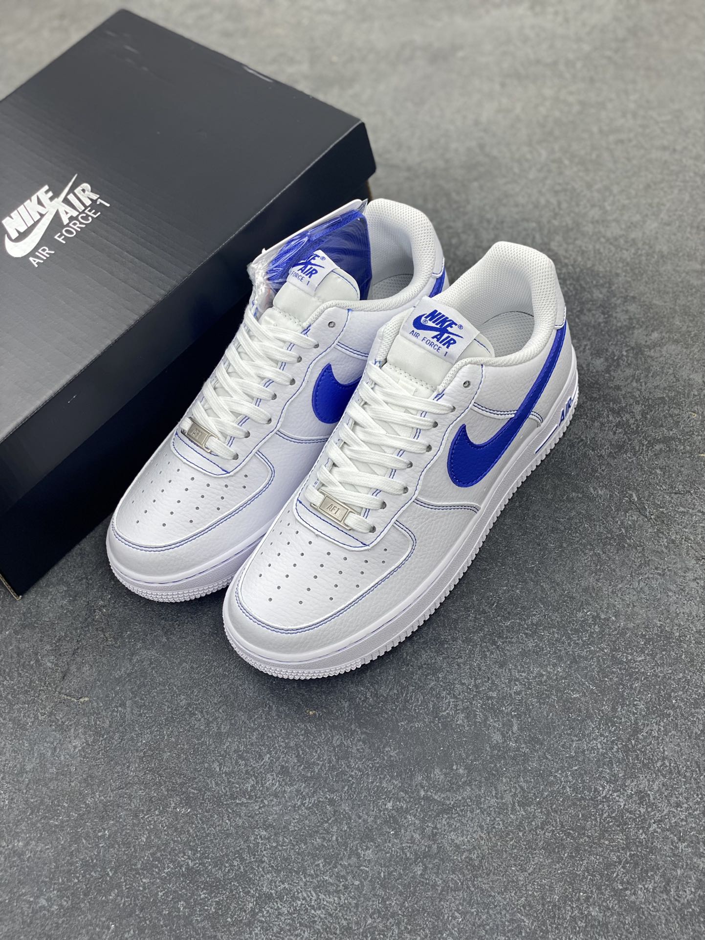 图片[8]-Nk Air Force 1\’07 Low 白蓝 空军一号低帮休闲板鞋 原楦头原纸板 打造纯正空军版型#专注外贸渠道 全掌内置蜂窝气垫 #原盒配件 原厂中底钢印、拉帮完美 货号：HQ2037-100 尺码：35.5 36 36.5 37.5 38 38.5 39 40 40.5 41 42 42.5 43 44 44.5 45-选品中心