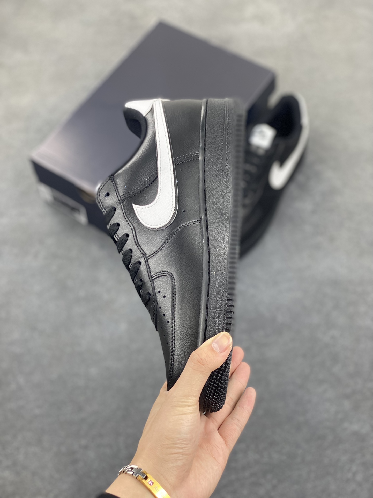 图片[3]-福利特价 NIke Air Force 1 \’07 Low 黑白勾 空军一号低帮休闲板鞋 原楦头原纸板 纯正空军版型 定制鞋盒 全掌内置全掌气垫 原厂中底钢印 拉帮完美 货号：CQ0492-001 尺码：35.5 36 36.5 37.5 38 38.5 39 40 40.5 41 42 42.5 43 44 44.5 45 46-选品中心