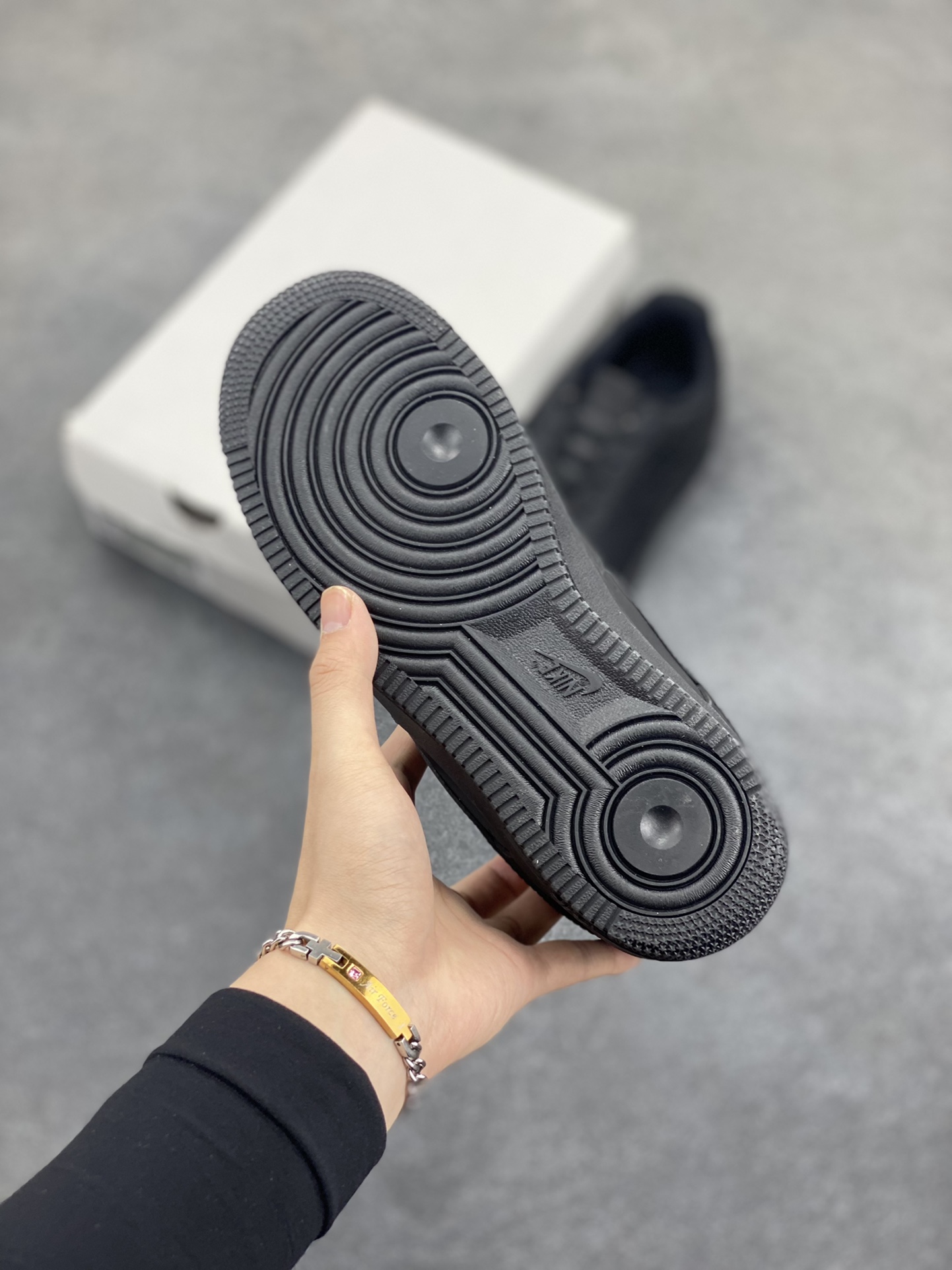 图片[5]-福利特价 Nk Air Force 1 空军全白 纯黑色 客供模具、打造最完美空军鞋型 卖了上万双好评无数，欢迎对比 货号：CW2288-111 尺码：35.5 36 36.5 37.5 38 38.5 39 40 40.5 41 42 42.5 43 44 44.5 45 46 47-选品中心