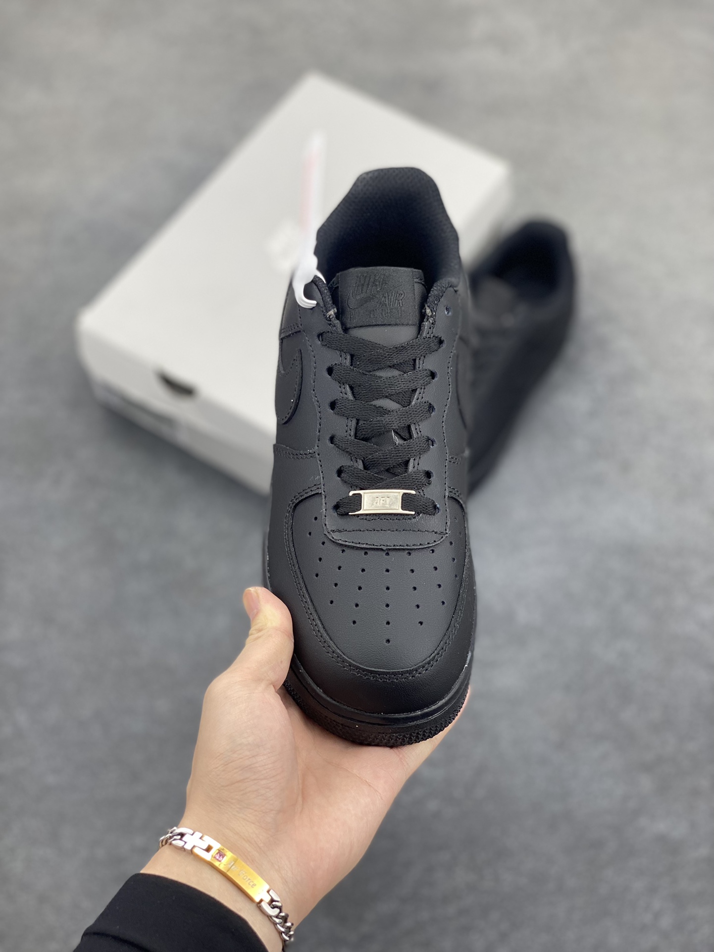 图片[2]-福利特价 Nk Air Force 1 空军全白 纯黑色 客供模具、打造最完美空军鞋型 卖了上万双好评无数，欢迎对比 货号：CW2288-111 尺码：35.5 36 36.5 37.5 38 38.5 39 40 40.5 41 42 42.5 43 44 44.5 45 46 47-选品中心