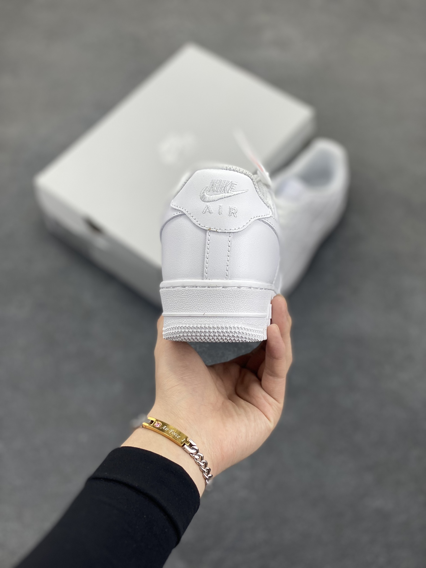 图片[4]-福利特价 Nk Air Force 1 空军全白 纯白色 客供模具、打造最完美空军鞋型 卖了上万双好评无数，欢迎对比 货号：CW2288-111 尺码：35.5 36 36.5 37.5 38 38.5 39 40 40.5 41 42 42.5 43 44 44.5 45 46 47-选品中心