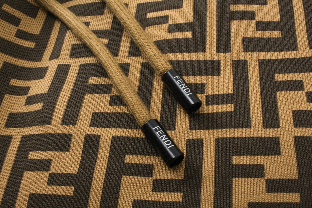 芬迪/Fendi 夏季新款 经典双F老花满印休闲短裤 卡其色/灰色