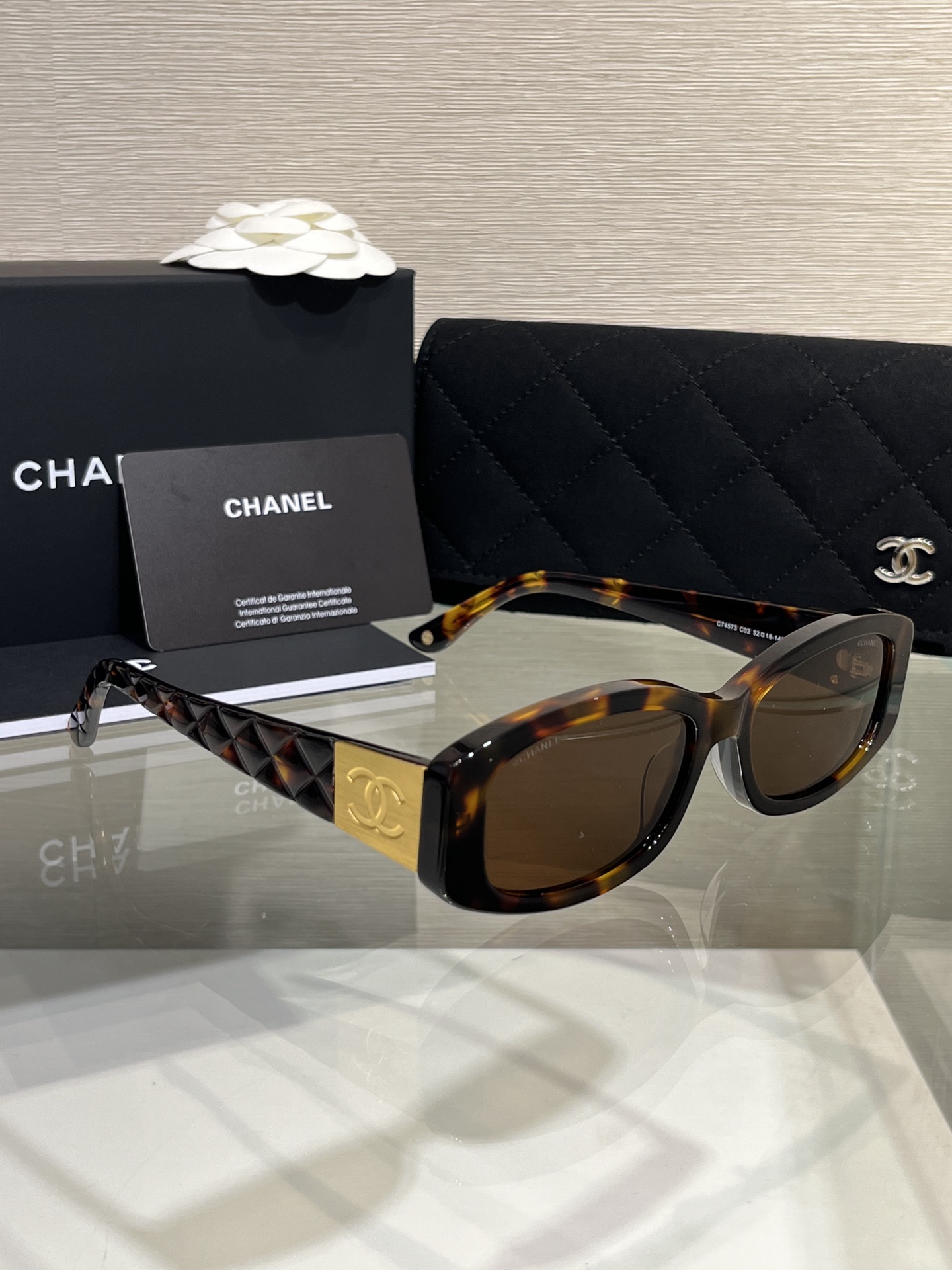 NO:632458,Second-hand fragrance sunglasses, Cardia high-end jewelry19860909中古小香墨镜,,卡迪亚高端饰品,Jewelry