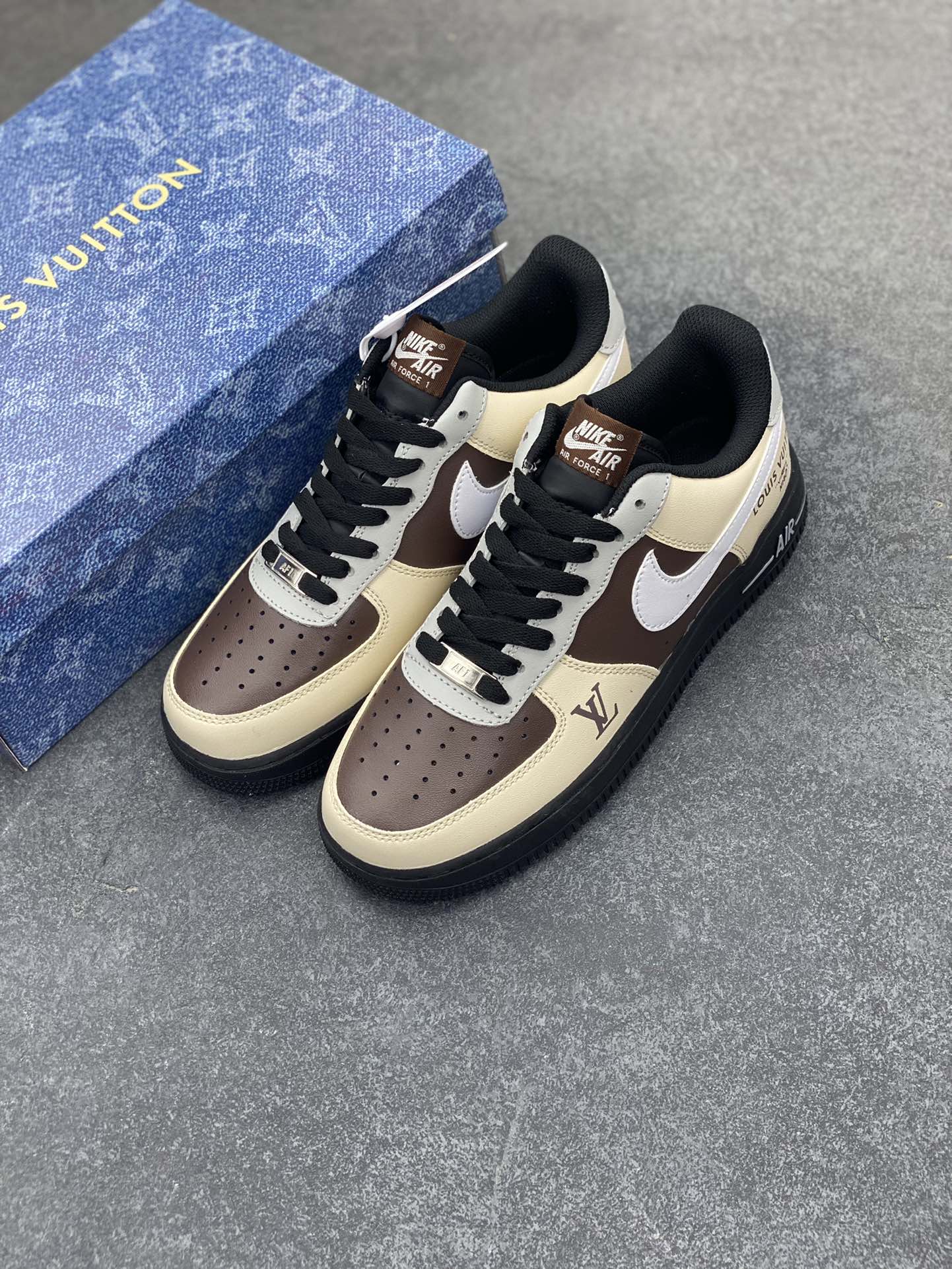 图片[8]-Nike Air Force 1 Low 空军一号低帮百搭休闲运动板鞋。柔软、弹性十足的缓震性能和出色的中底设计，横跨复古与现代的外型结合，造就出风靡全球三十多年的Force 1，直到今天还深受青睐。 货号：808788-625 尺码：36 36.5 37.5 38 38.5 39 40 40.5 41 42 42.5 43 44 44.5 45-选品中心