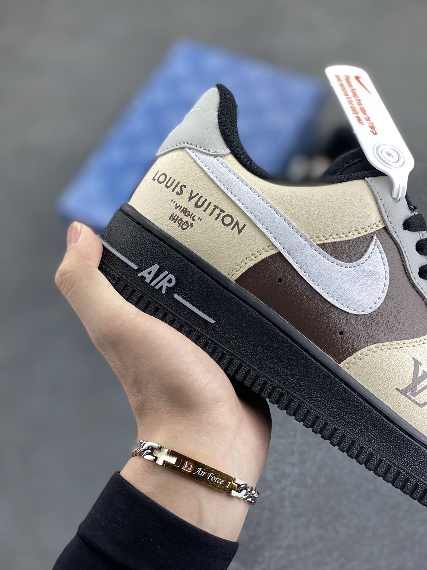图片[6]-Nike Air Force 1 Low 空军一号低帮百搭休闲运动板鞋。柔软、弹性十足的缓震性能和出色的中底设计，横跨复古与现代的外型结合，造就出风靡全球三十多年的Force 1，直到今天还深受青睐。 货号：808788-625 尺码：36 36.5 37.5 38 38.5 39 40 40.5 41 42 42.5 43 44 44.5 45-选品中心