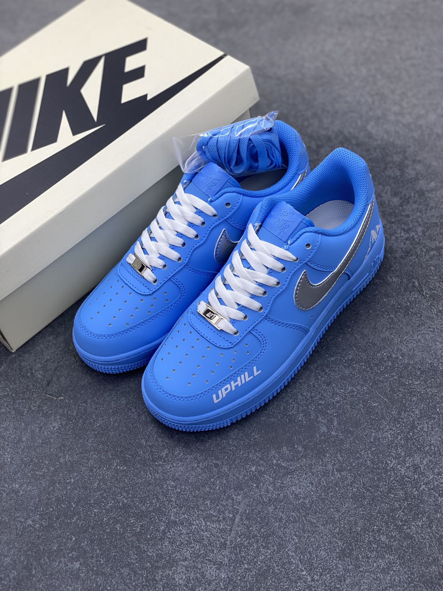 图片[8]-Nike Air Force 1 Low 冰岛蓝调 空军一号低帮运动休闲板鞋 原楦头原纸板 打造纯正空军版型#专注外贸渠道 全掌内置蜂窝气垫 #原盒配件 原厂中底钢印、拉帮完美 货号：CW2288-029 尺码：36 36.5 37.5 38 38.5 39 40 40.5 41 42 42.5 43 44 44.5 45-选品中心
