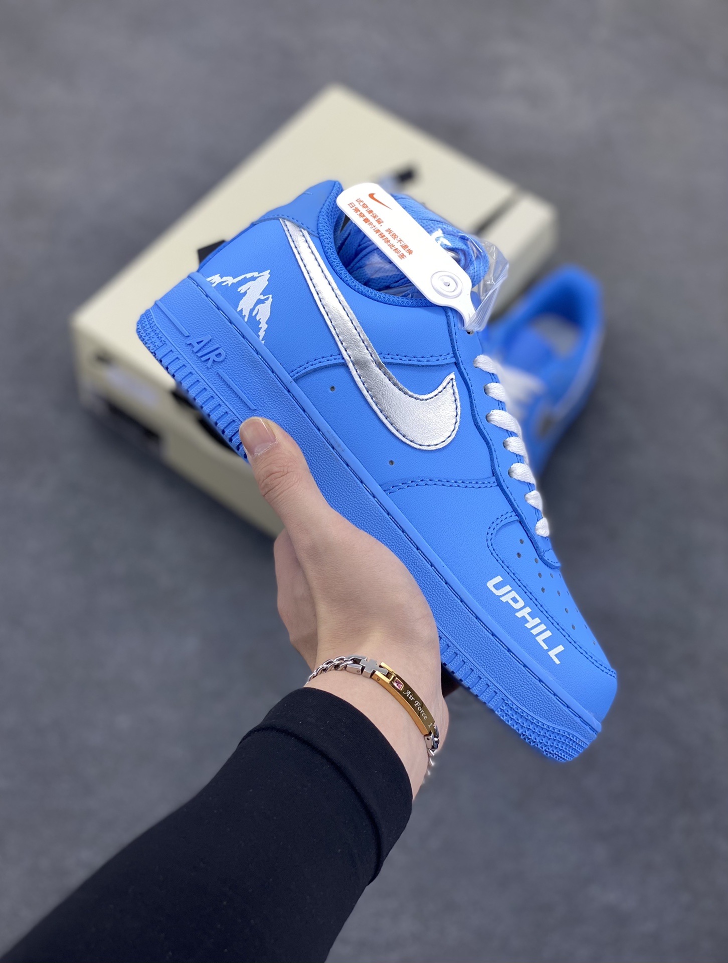 Nike Air Force 1 Low 冰岛蓝调 空军一号低帮运动休闲板鞋 原楦头原纸板 打造纯正空军版型#专注外贸渠道 全掌内置蜂窝气垫 #原盒配件 原厂中底钢印、拉帮完美 货号：CW2288-029 尺码：36 36.5 37.5 38 38.5 39 40 40.5 41 42 42.5 43 44 44.5 45-选品中心