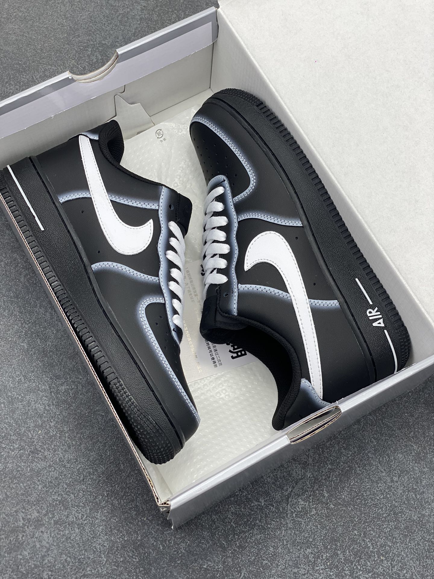 图片[9]-Nike Air Force 1 Low’07 暗夜幽灵 空军一号低帮休闲板鞋 定制皮料 定制鞋盒 配件齐全 原楦原纸板 纯正空军版型 内置全掌气垫 货号：DD8959-001 尺码：36 36.5 37.5 38 38.5 39 40 40.5 41 42 42.5 43 44 44.5 45-选品中心