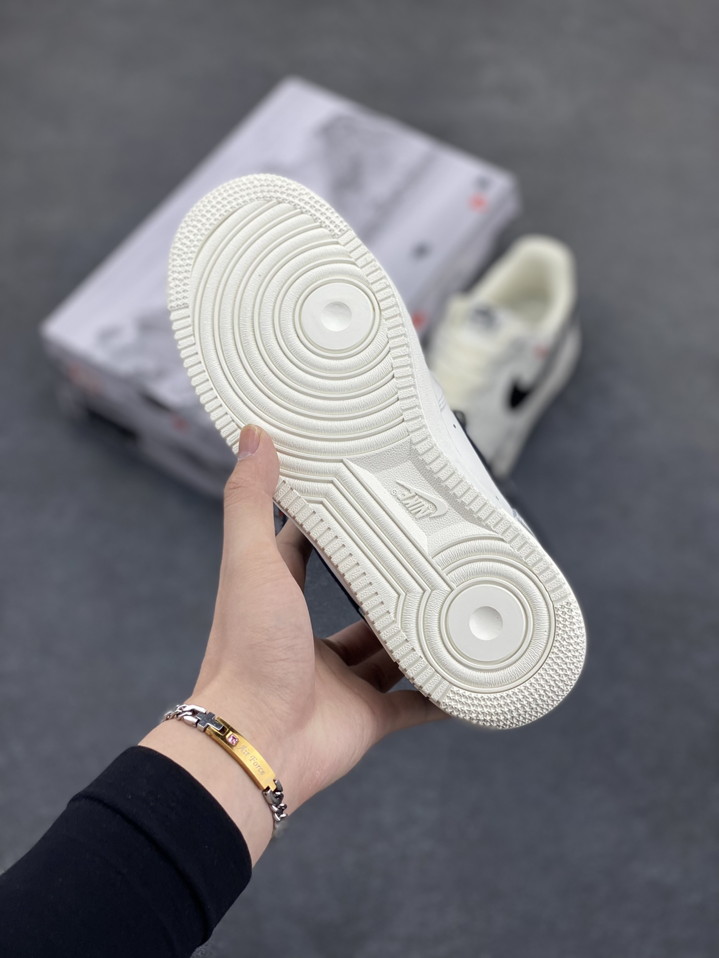 图片[5]-Nike Air Force 1 Low’07 国潮 水墨画配色 空军一号低帮休闲板鞋 定制皮料 原厂3D打印 3M反光 定制鞋盒 原楦原纸板 纯正空军版型 内置全掌气垫 货号：BL1522-088 尺码：36 36.5 37.5 38 38.5 39 40 40.5 41 42 42.5 43 44 44.5 45-选品中心